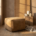 Pouf Marieke — Chameau Suède Cuir Carré
