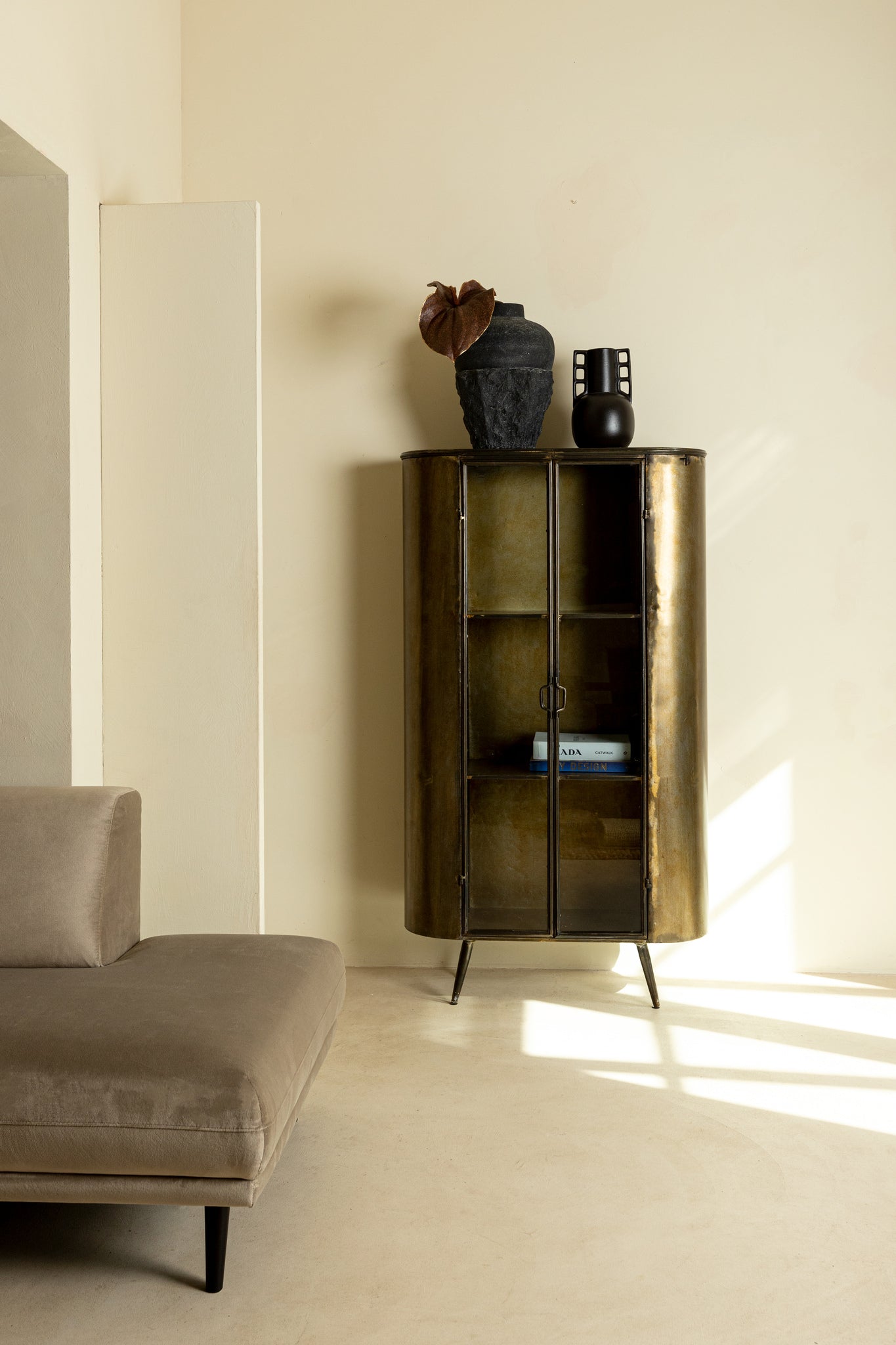 Spacer brass Iron Glass door cabinet high - Photo 2