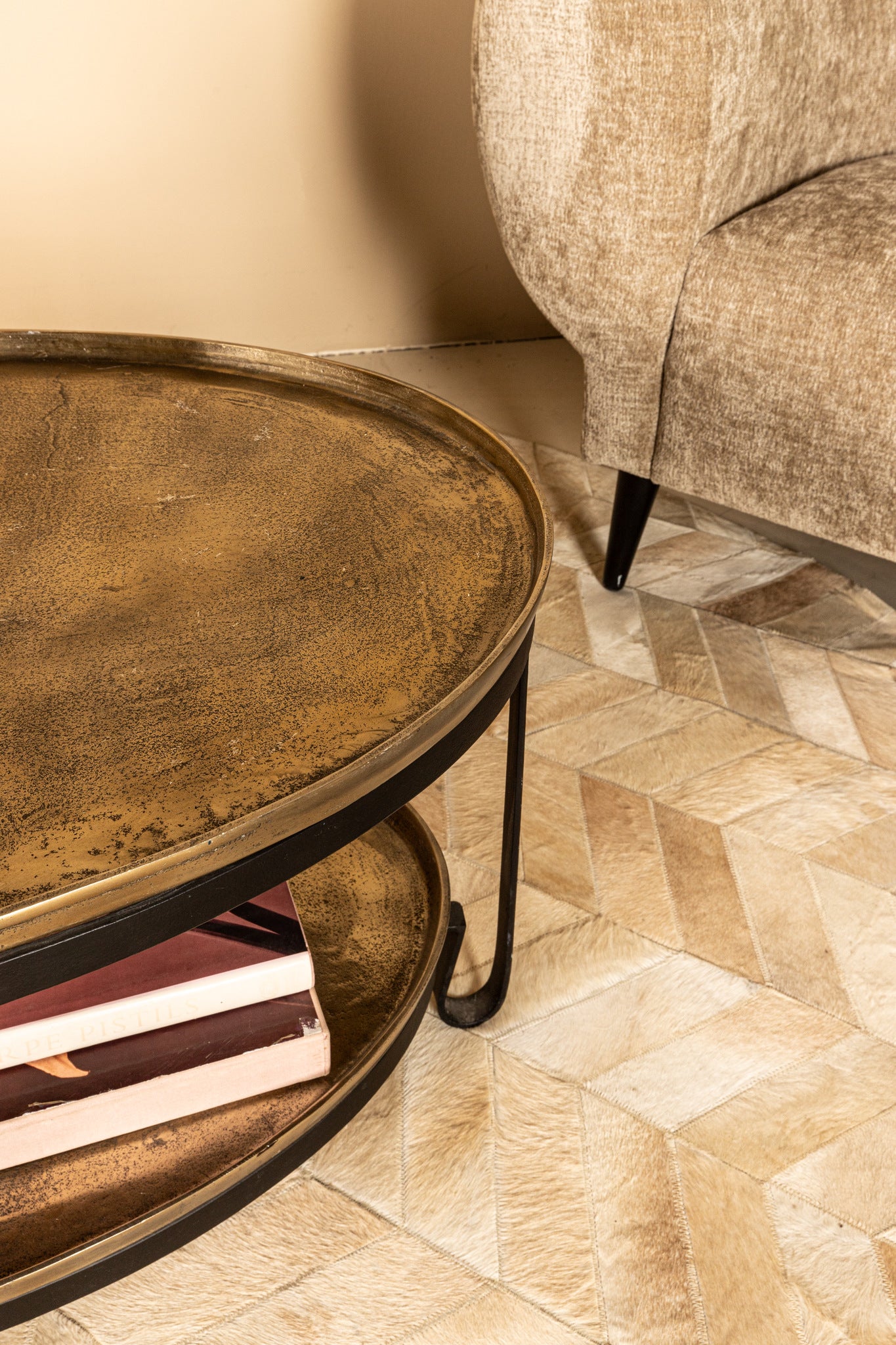 Kae gold oval alu black Iron coffee table 2 layers - Photo 2