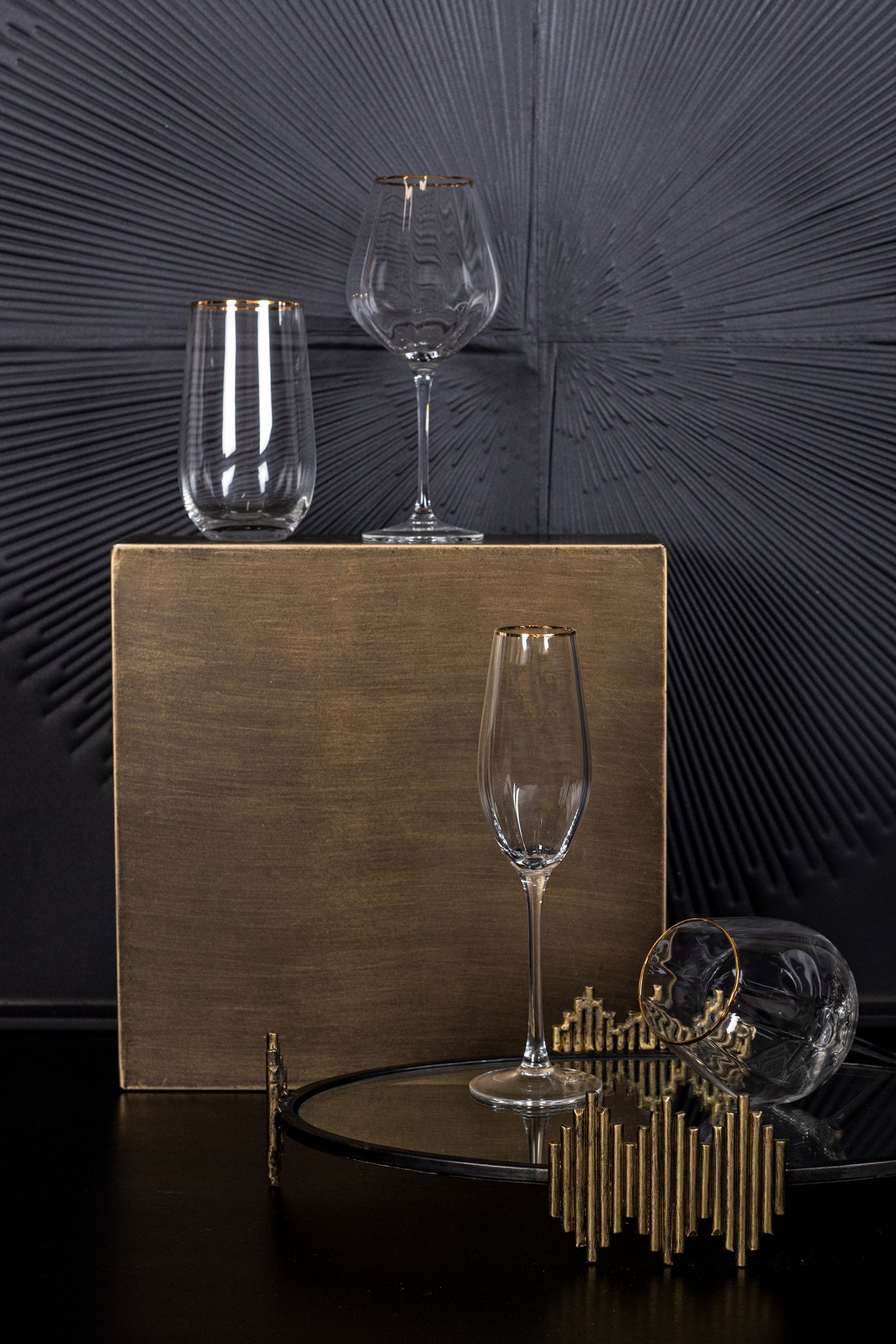 Yina Clear gold rim angular champagne glass