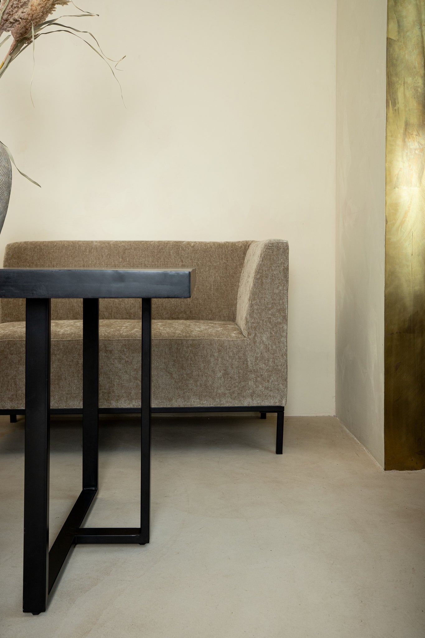 Xania Cream dining bench arm left black metal legs - Photo 3