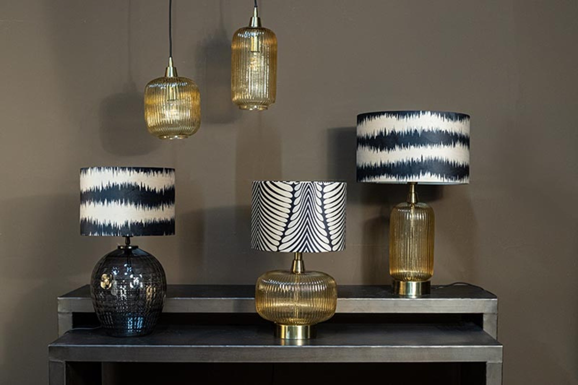 Juliet Lampes de table — Amber Lampbase Long - Or