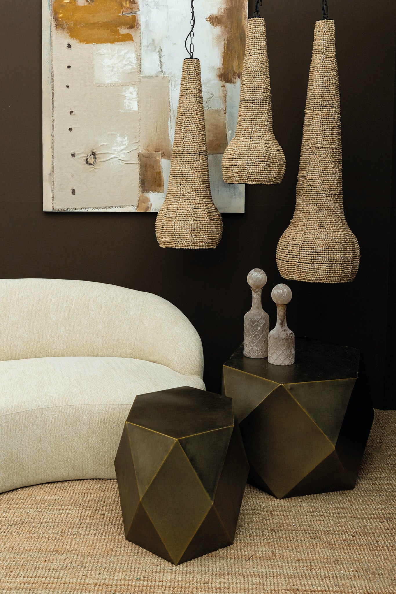 Cianna Brown frosted glass bottle round with bal M