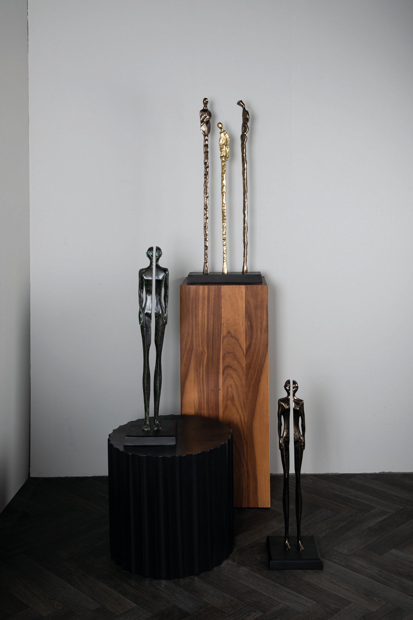 Ilsee GunMetal casted alu statue figure in half S