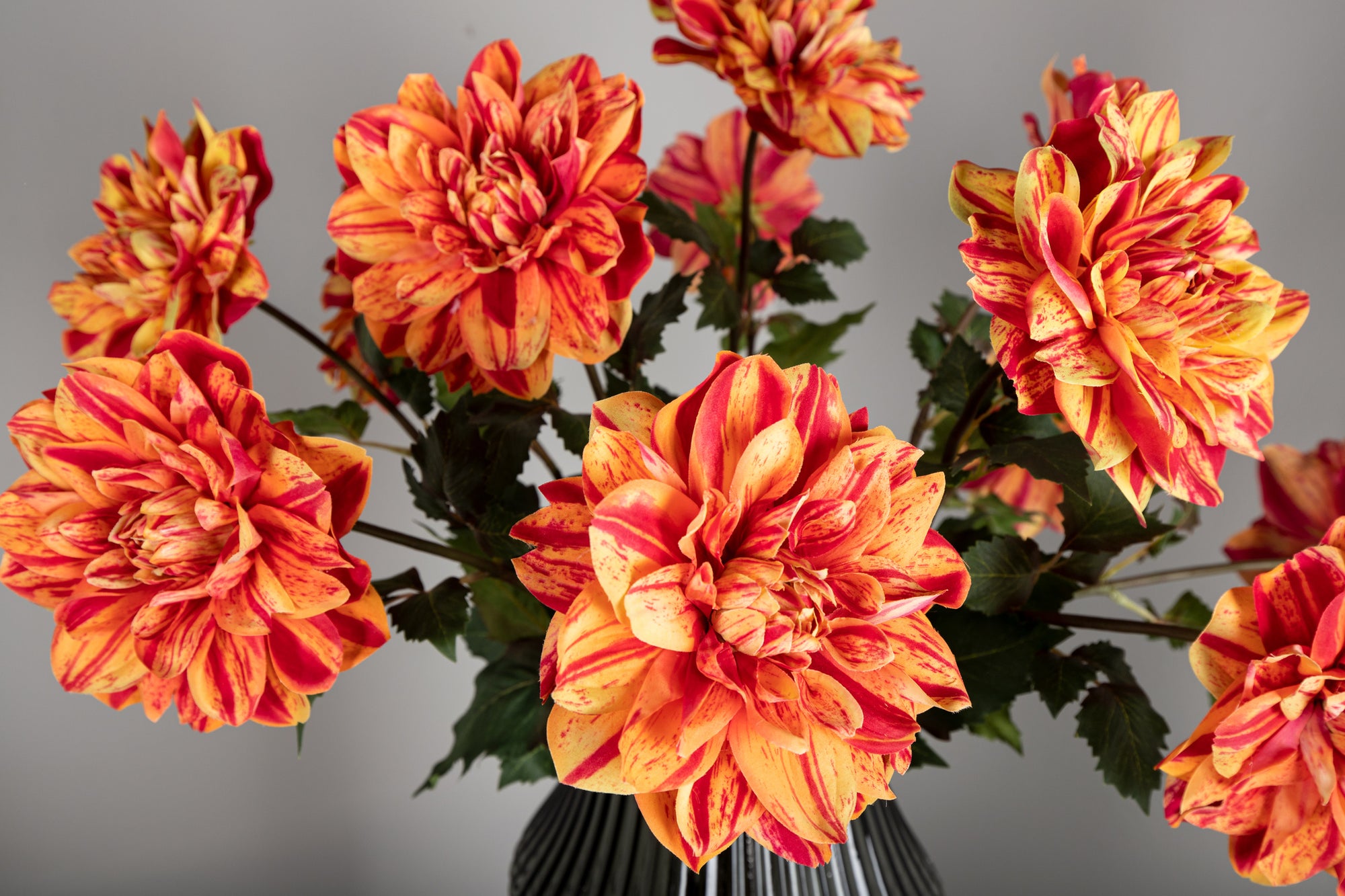 Dahlia Flower red/yellow dahlia spray with leaves Jaune — Fleur artificielle — vue 3 | Häus