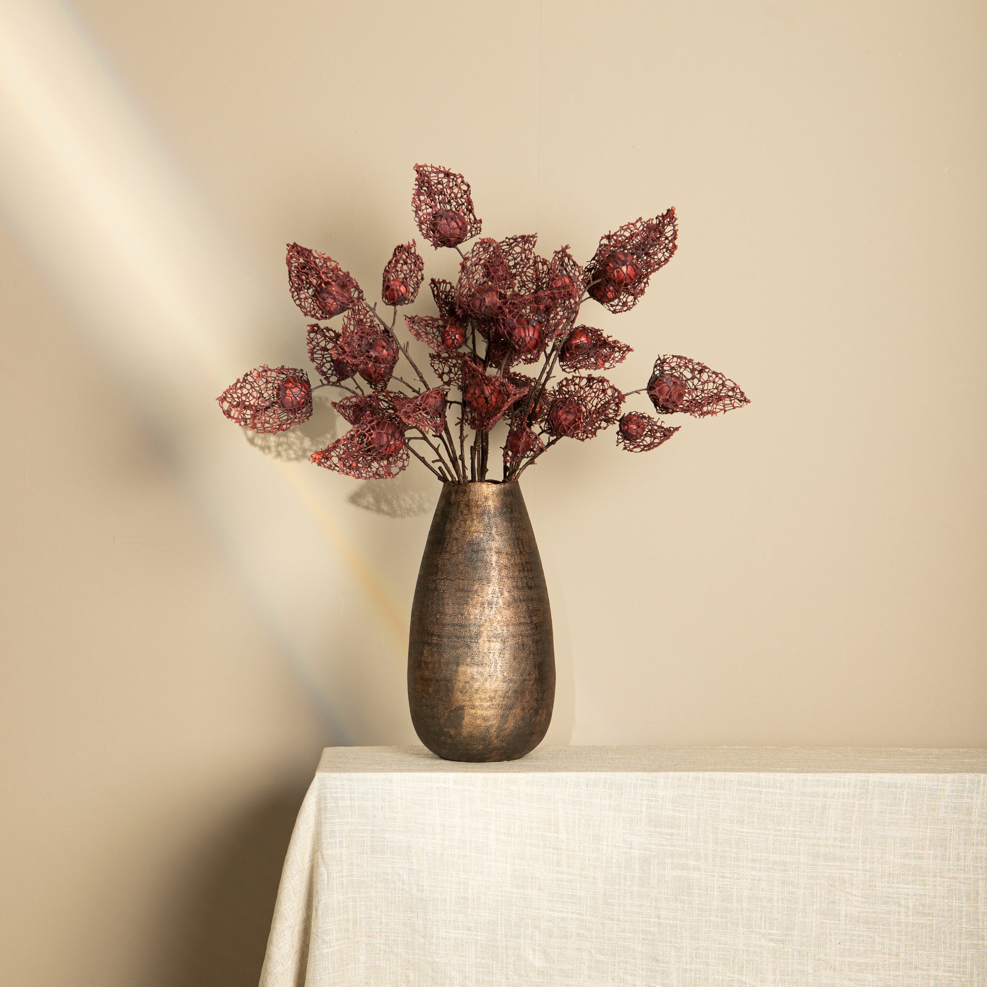 Twig Plant burgundy palace lantern flower spray Bordeaux — Branche artificielle — vue 3 | Häus