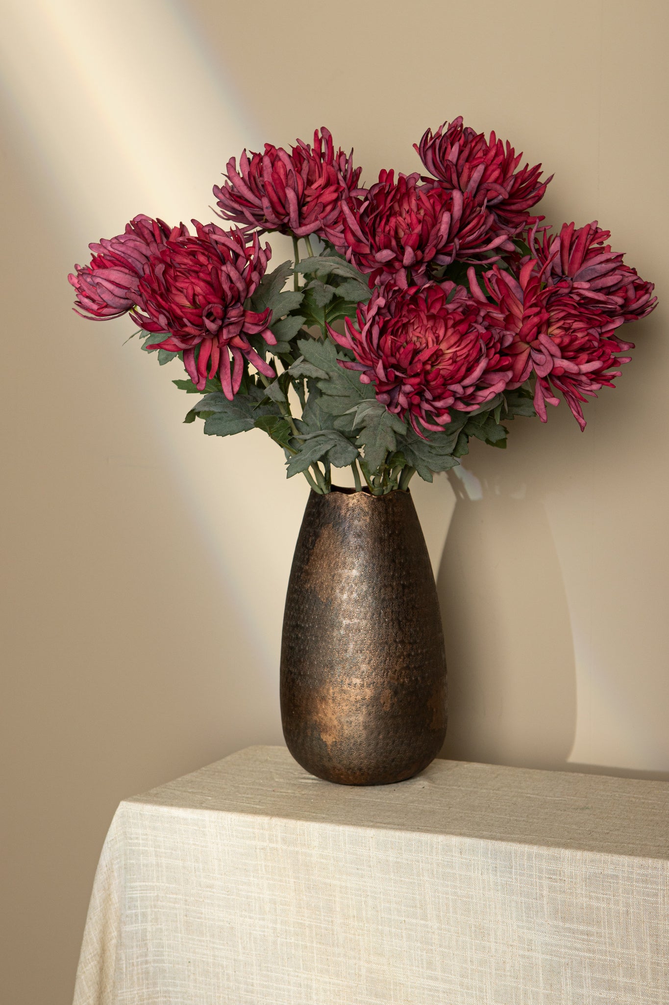 Garden Flower burgundy spider mum stem flocked Bordeaux — Fleur artificielle — vue 2 | Häus