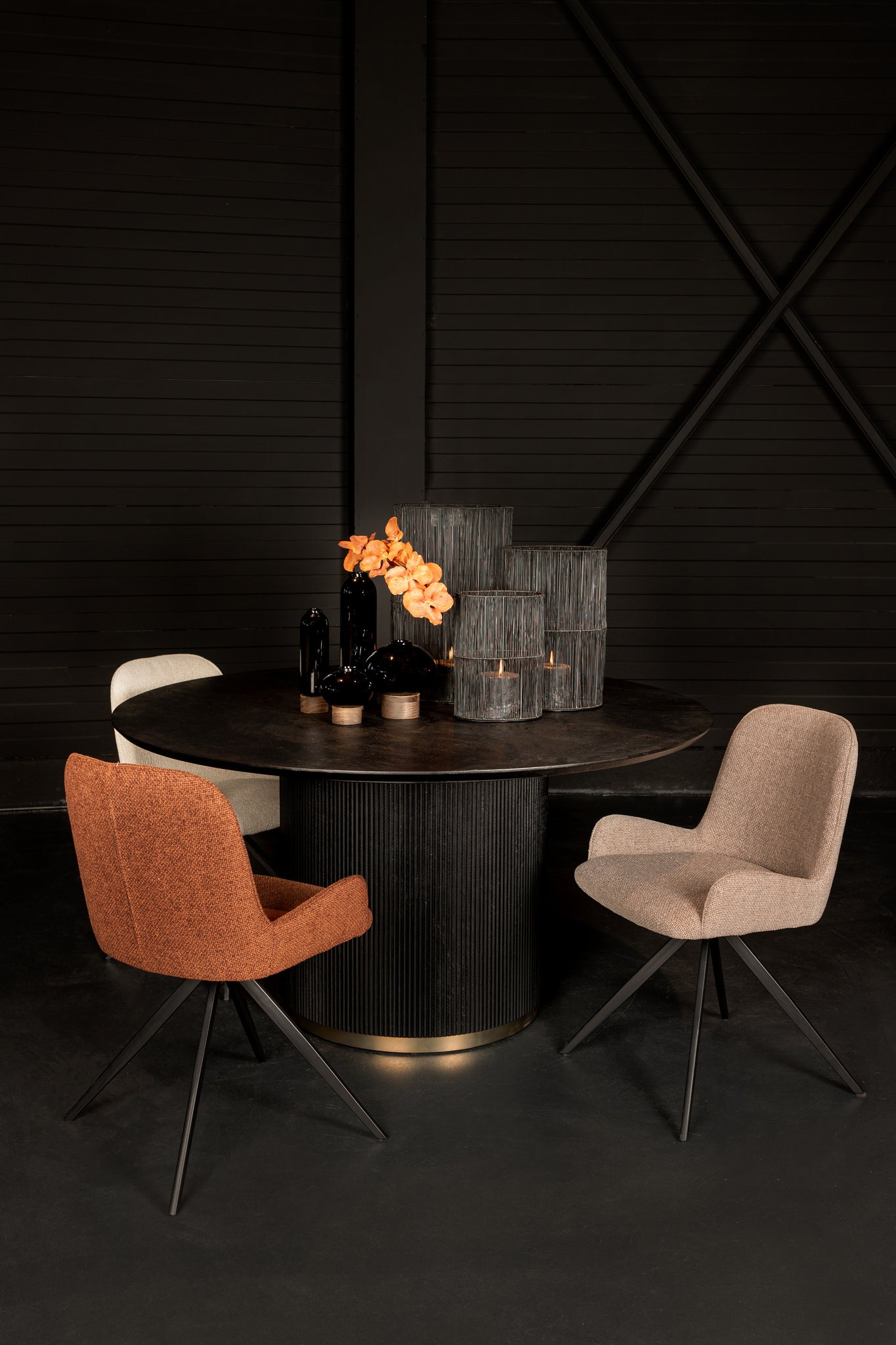 Leander Cream dining chair - Photo 5