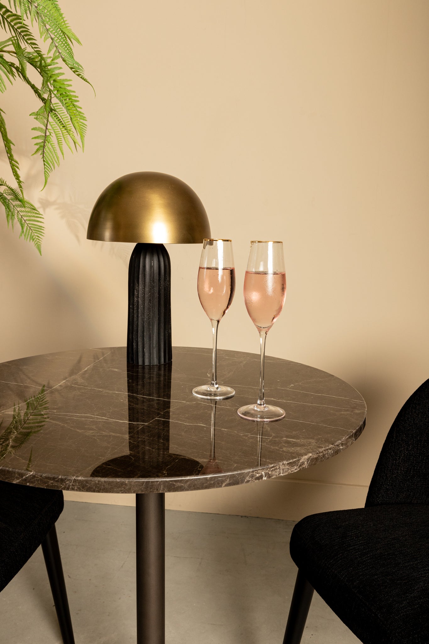 Plaza bistrotable round brown marble taupe base - Photo 3