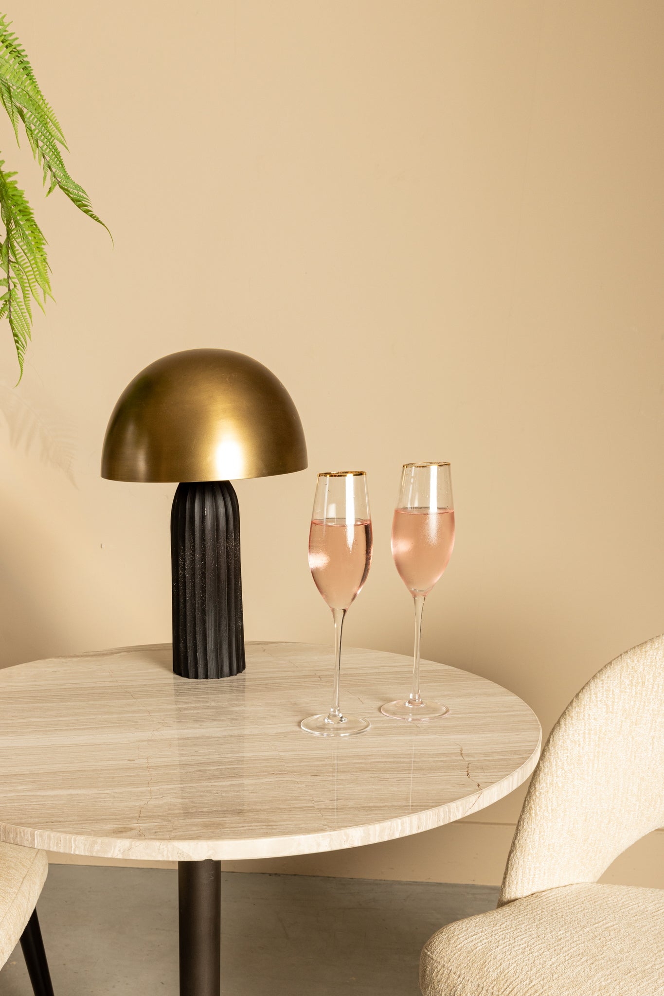Plaza bistrotable round white marble taupe base - Photo 4