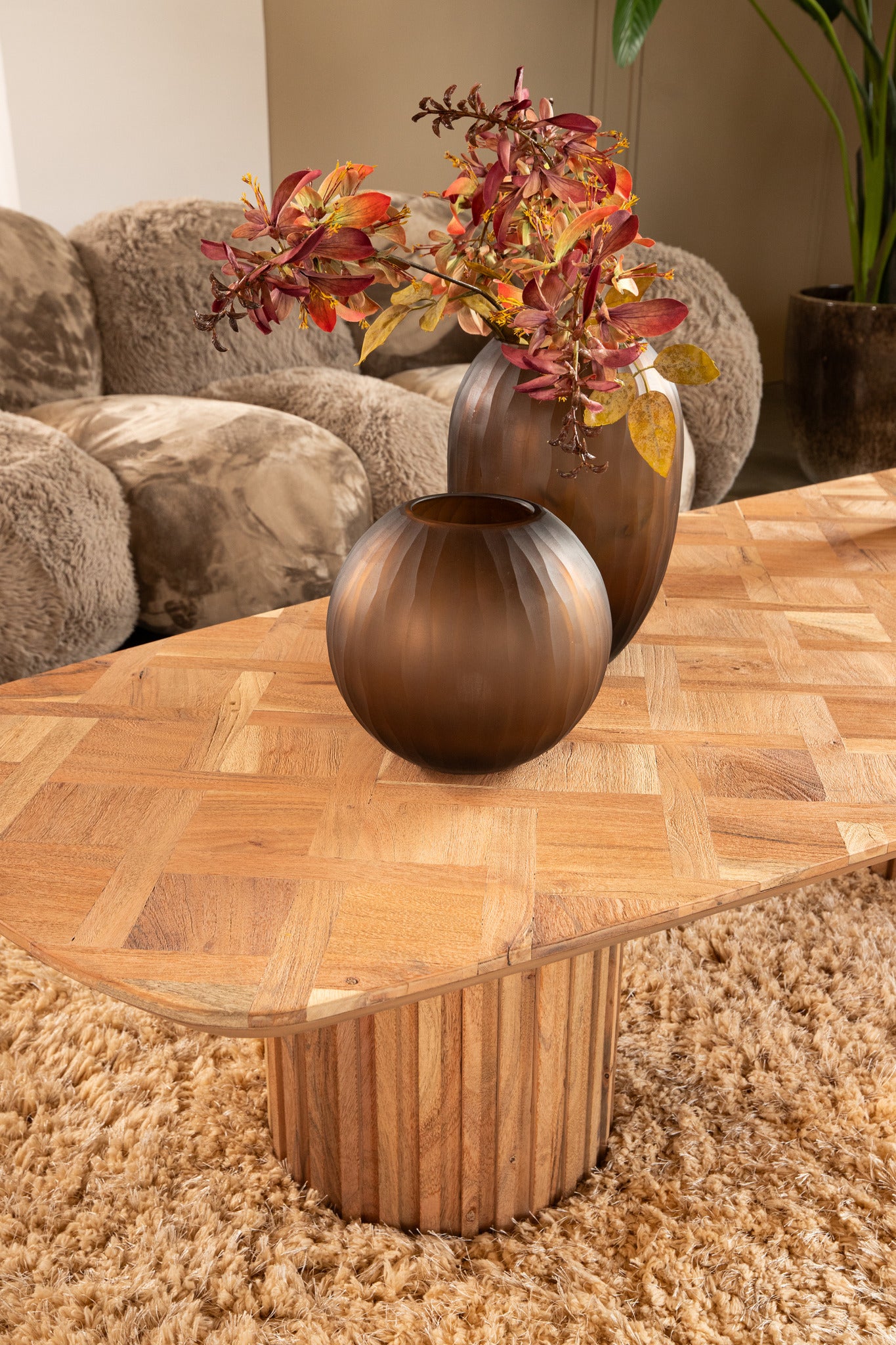 Fieron Natural wooden coffee table double rnd base - Photo 2