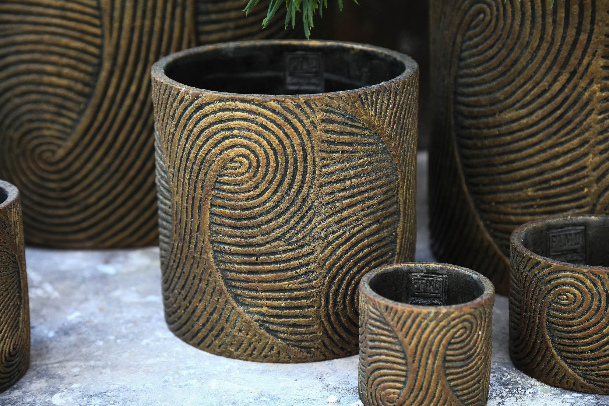 Erich Pot en ciment - Black