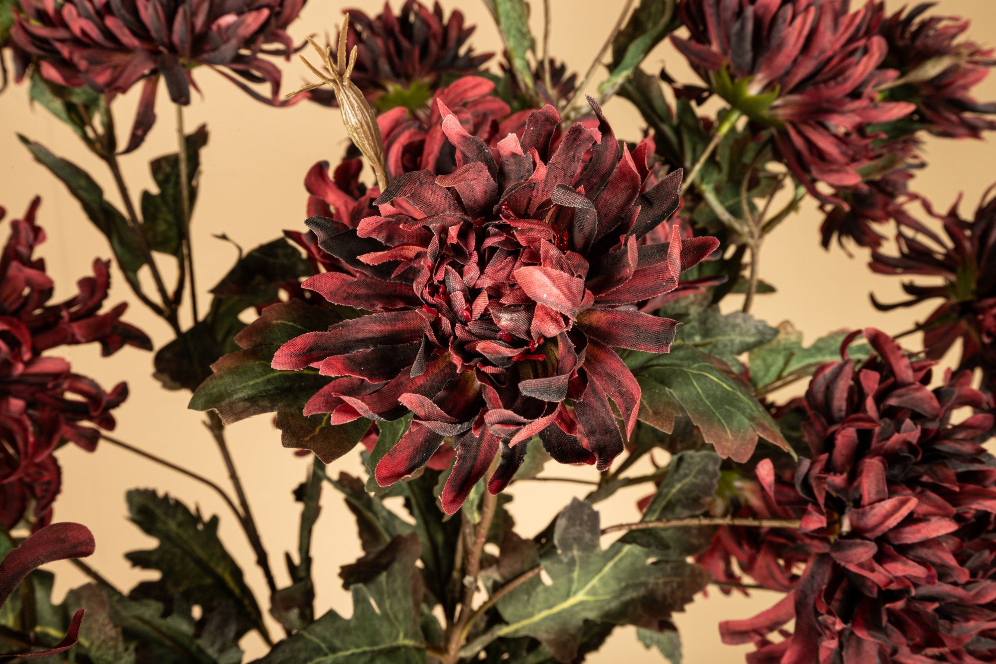 Chrysant Flower Red spray with leaves Rouge — Fleur artificielle — vue 2 | Häus
