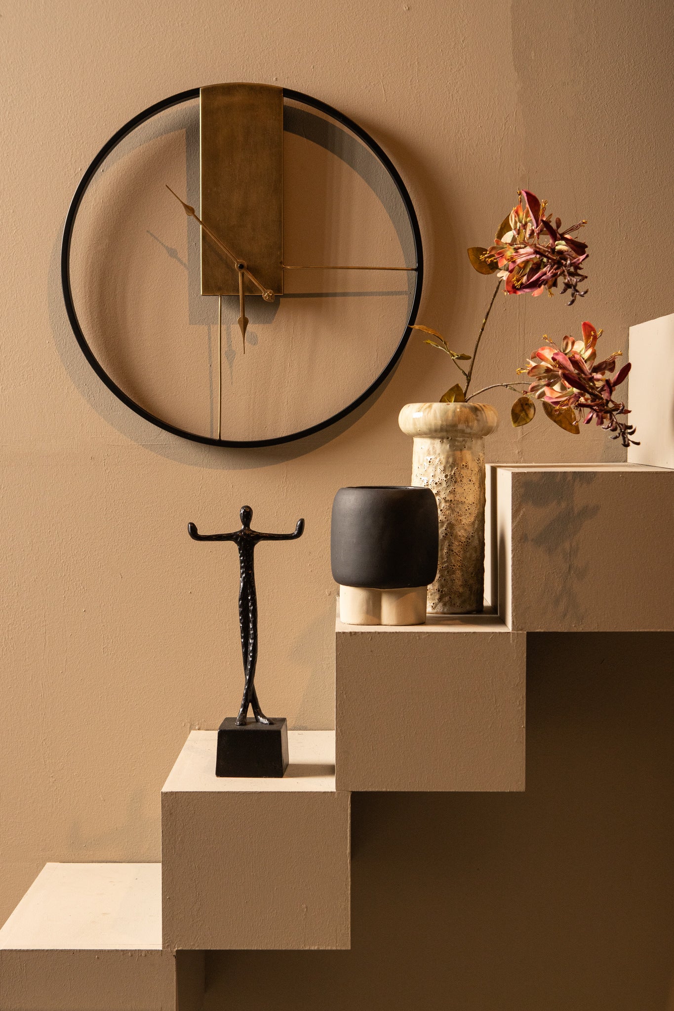 Lolae Gold iron round wall clock L