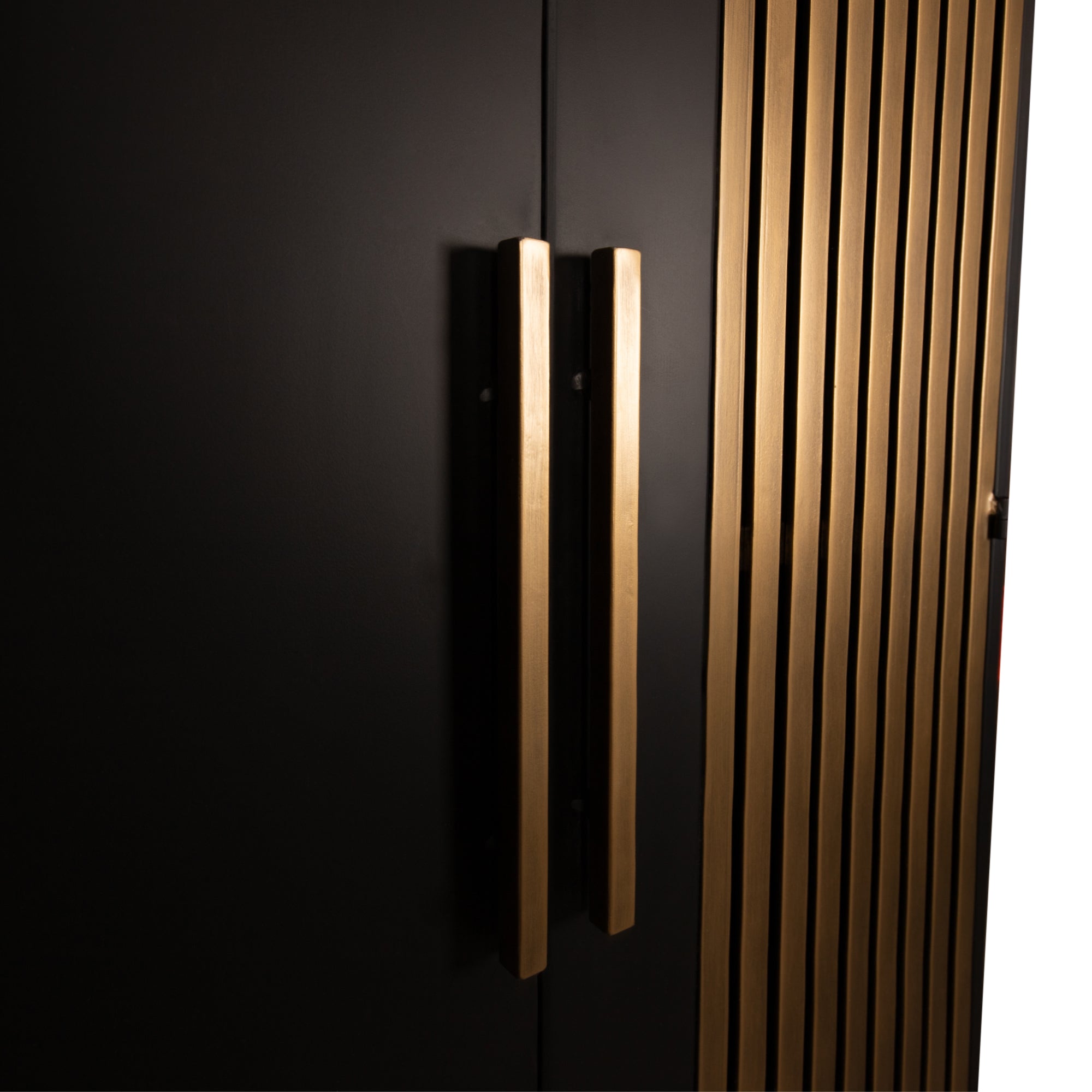 Sayan cabinet black and gold - Photo 10