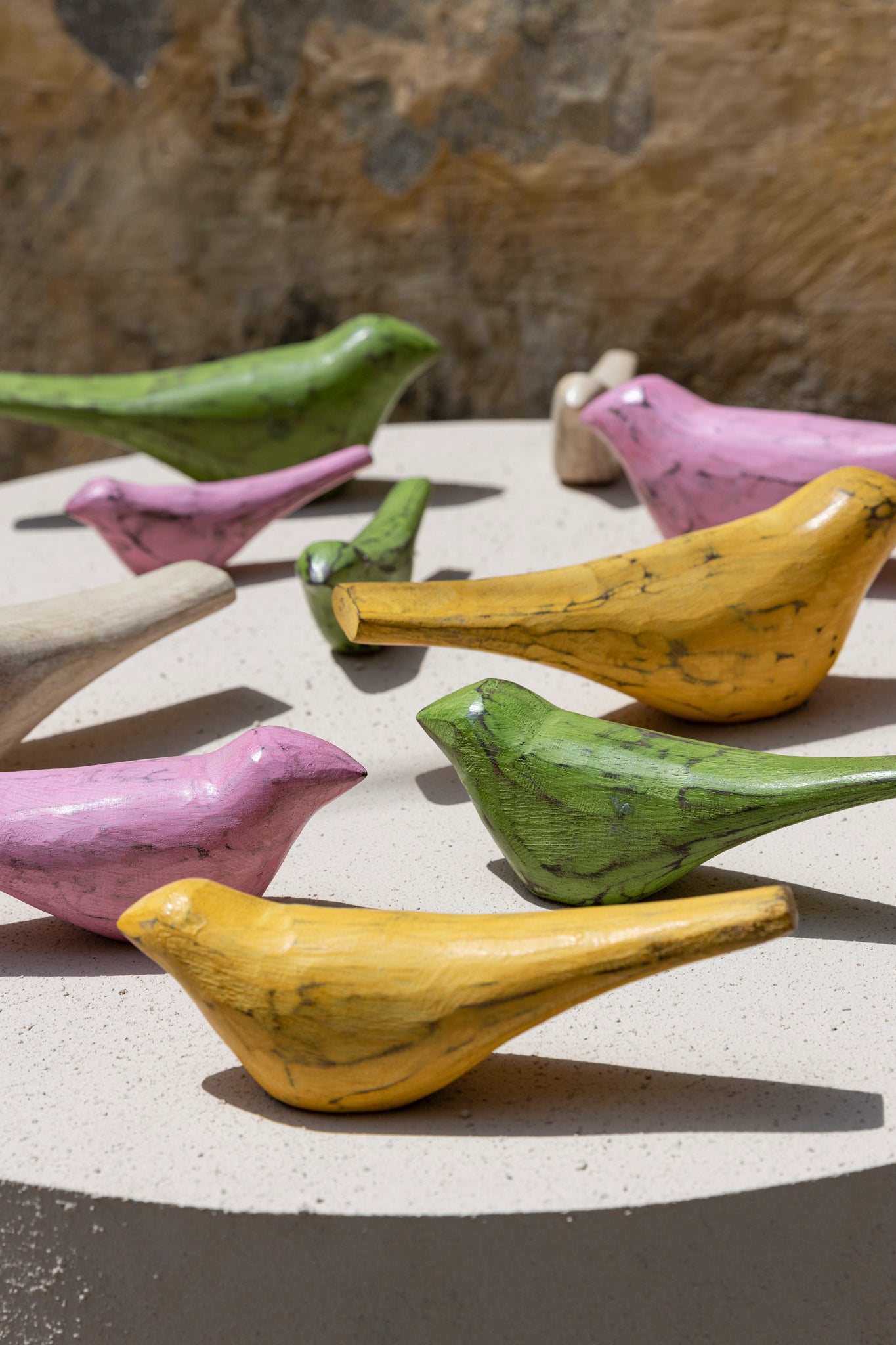 Gracella Green mango wood bird statue S