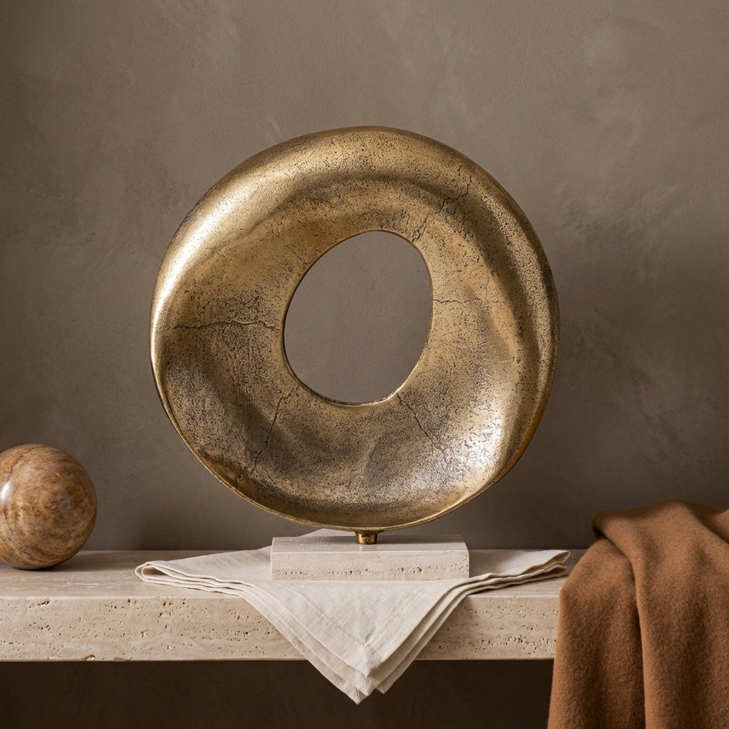 Daweson Brass casted alu statue open round