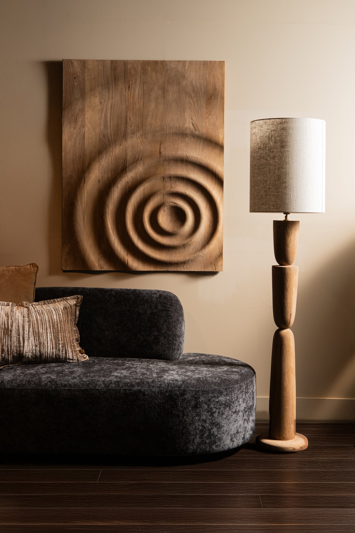 Mattin Natural mango wood circle wall panel rect