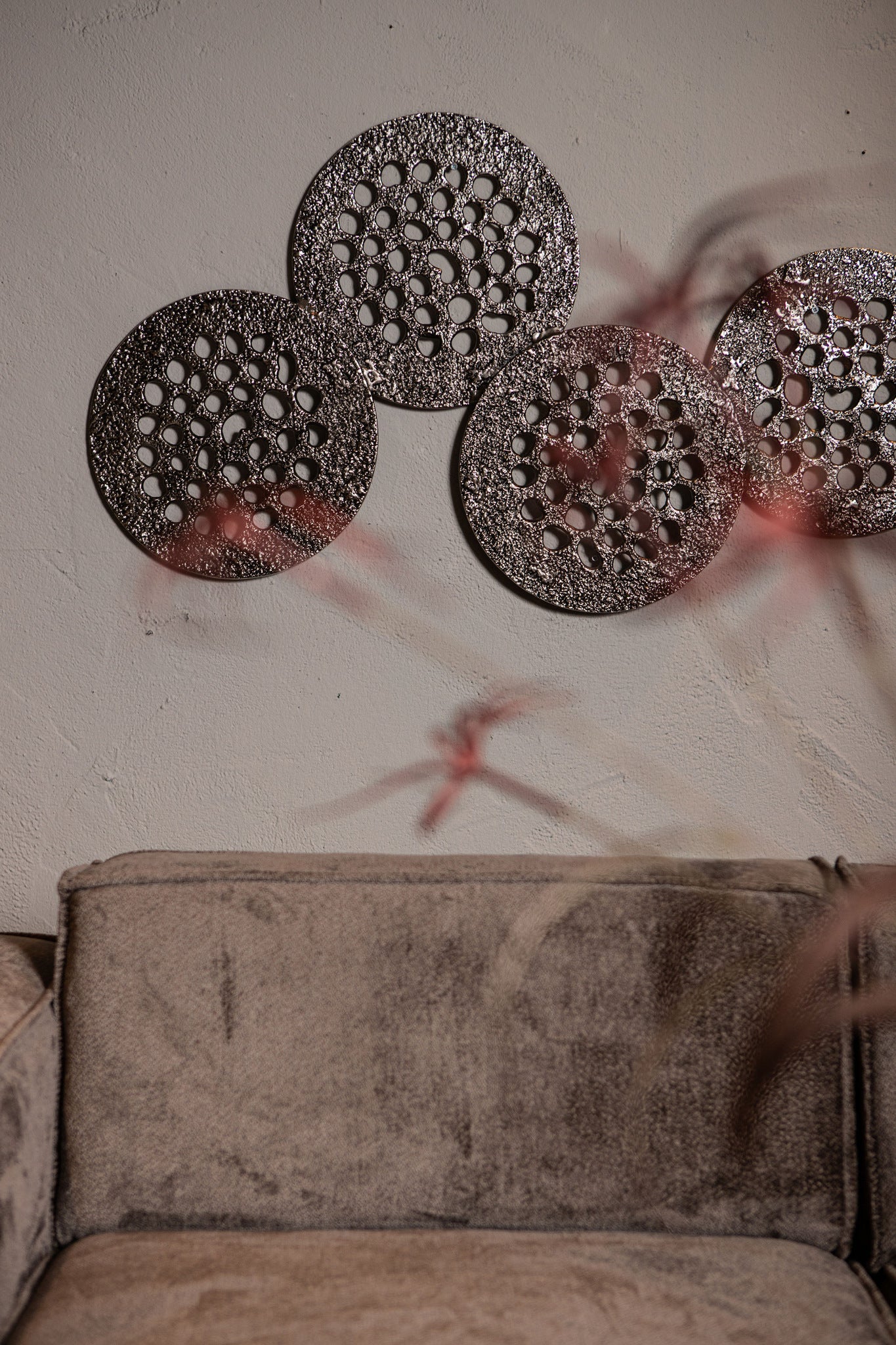 Geoffe Silver casted alu 4 rounds wall panel