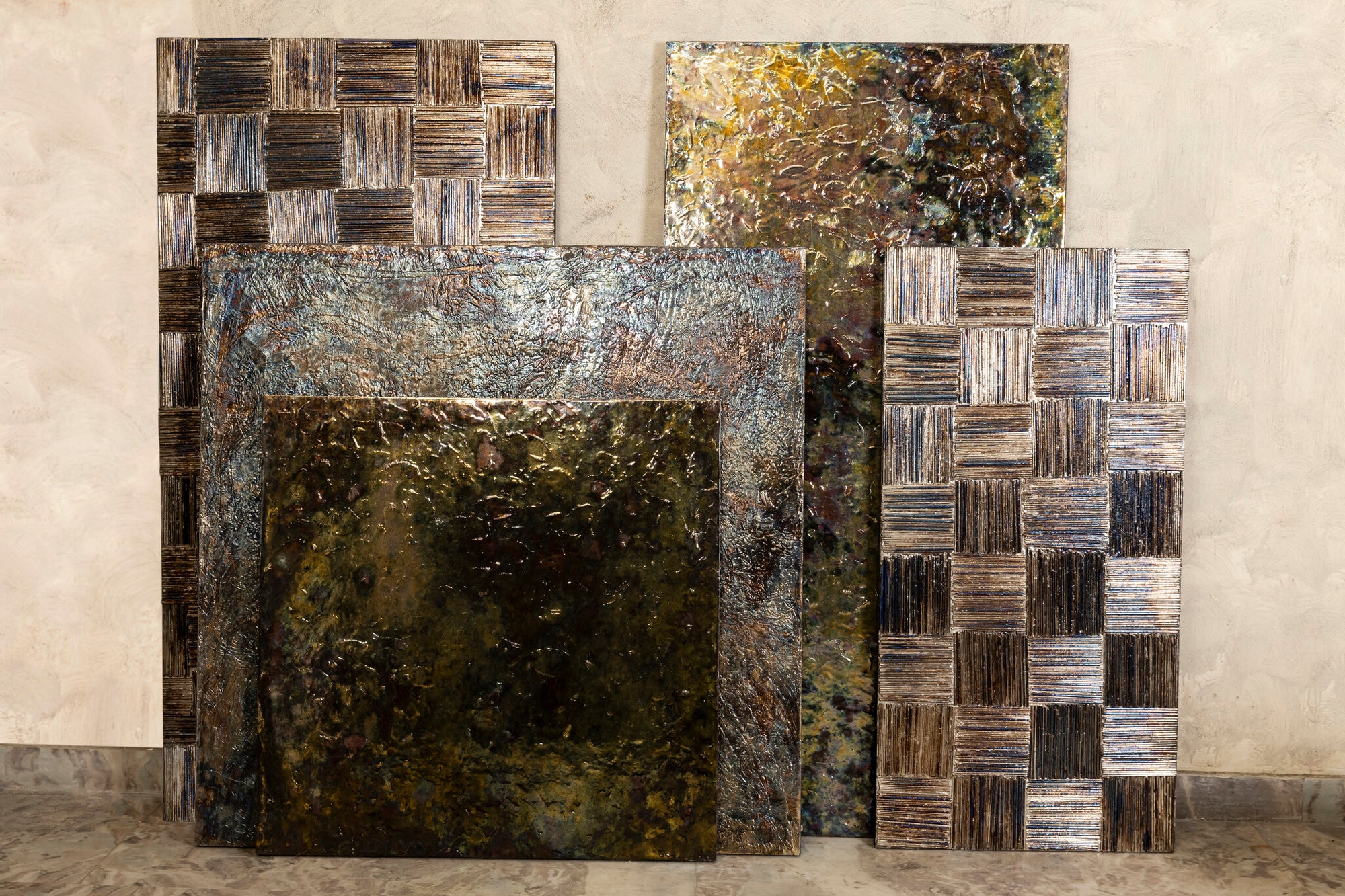 Sukhmia Gunmetal MDF wall panel shiny square L