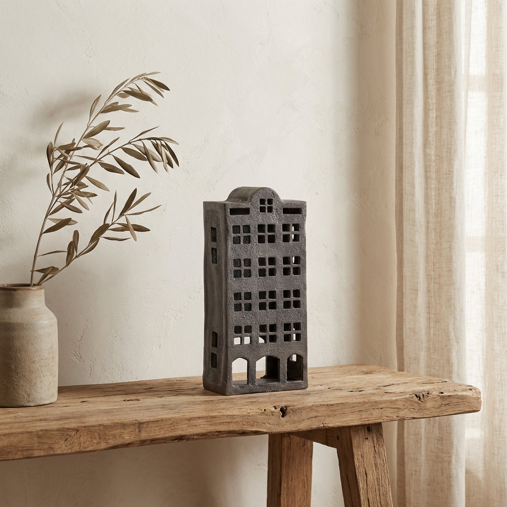 Saril Black casted alu decoration statue house L