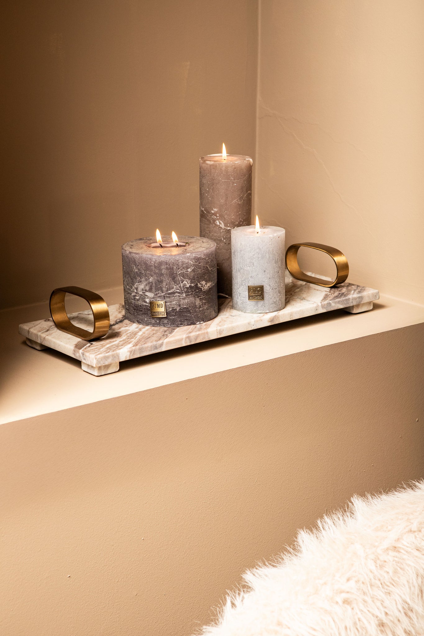 Lieka Beige Marble tray golden handles rectangle