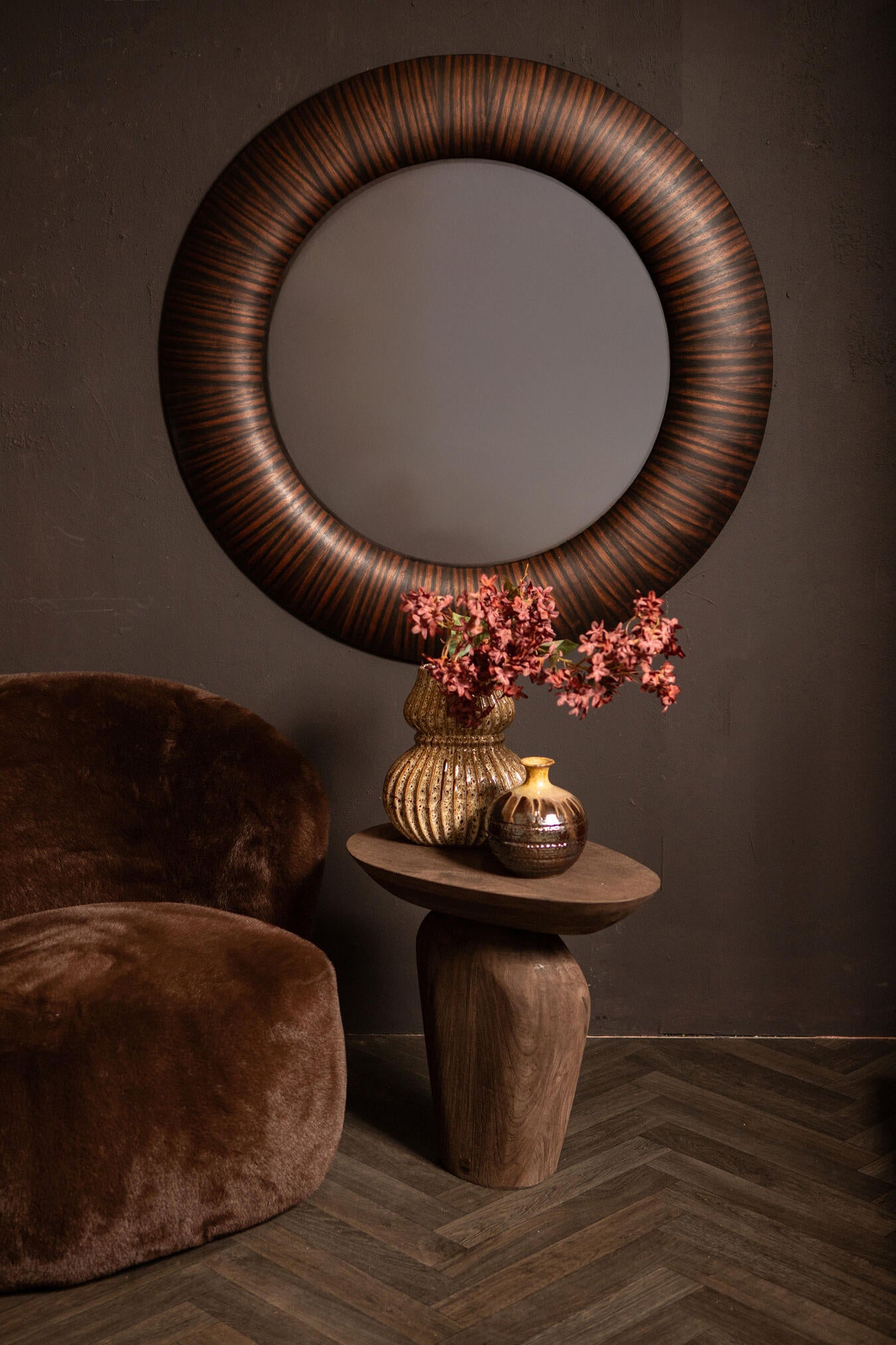 Gezzy Brown wooden veneer mirror thick frame round