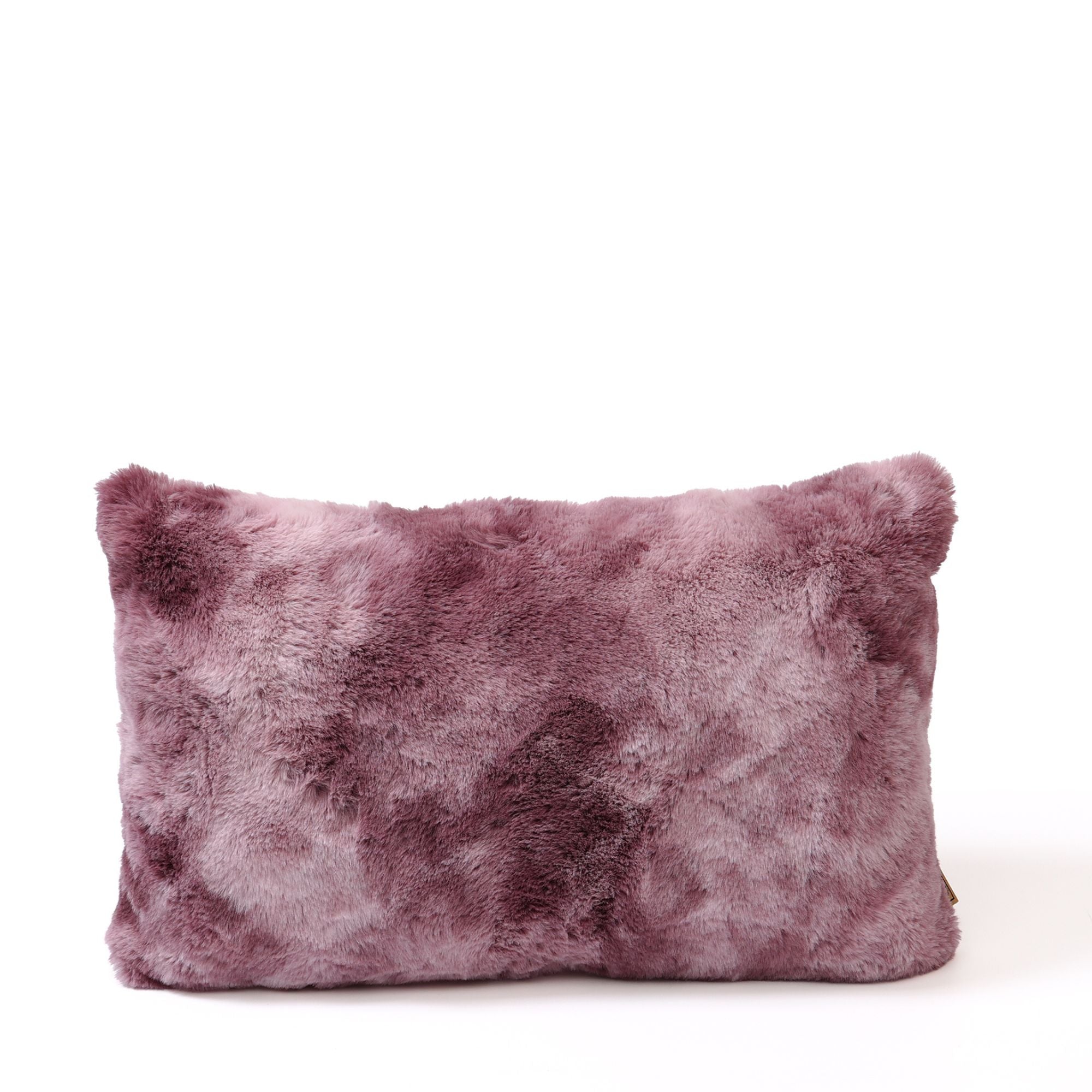 Linde Burgundy faux fur cushion rectangle — vue 2 | Häus