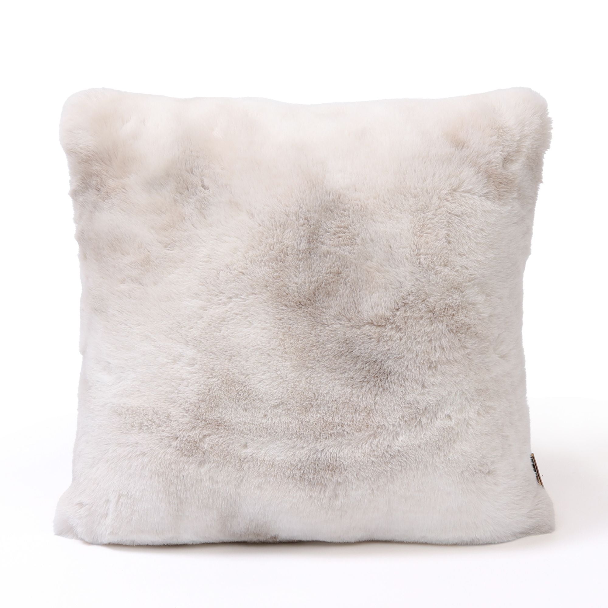 Linde Offwhite faux fur cushion square S — vue 2 | Häus