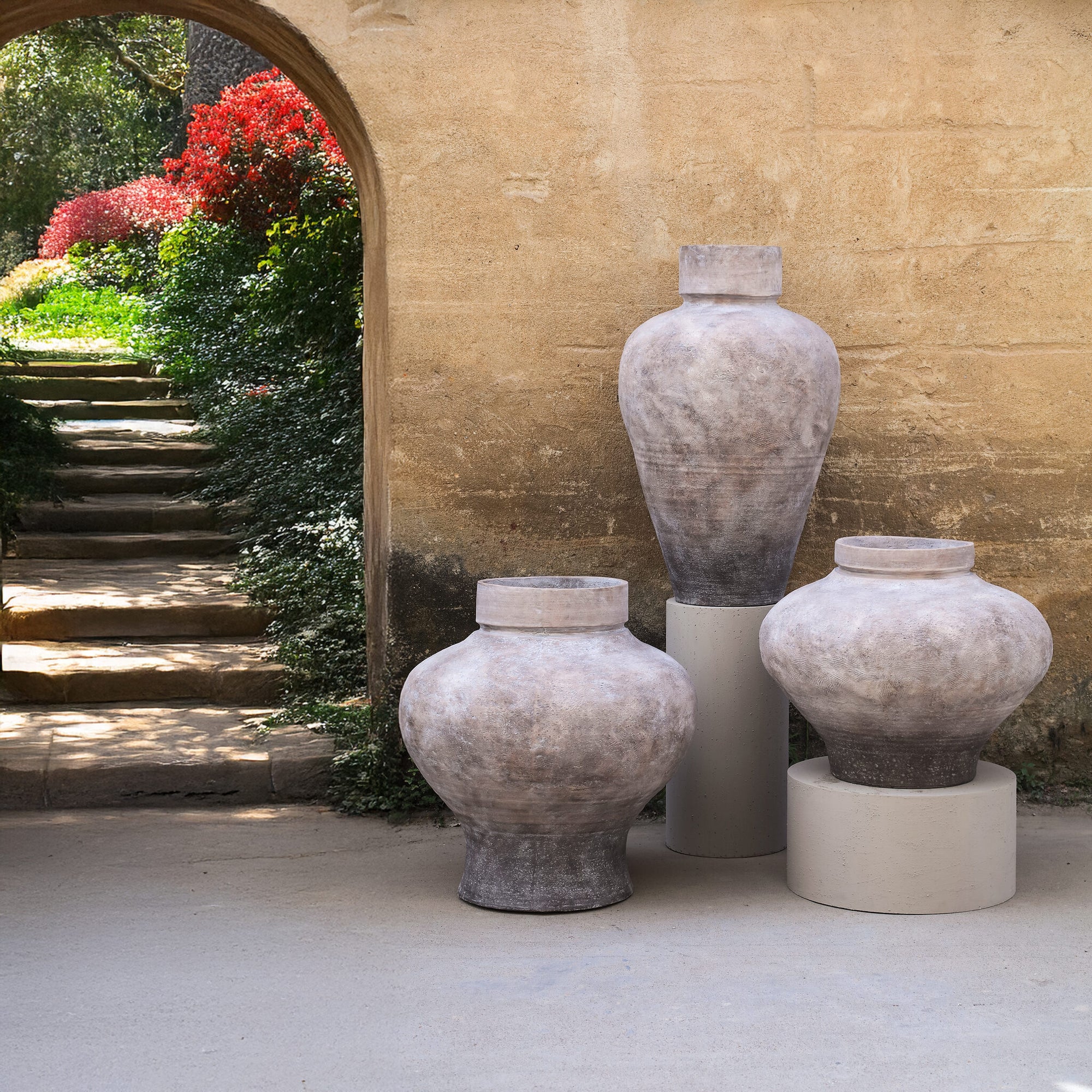 Michle Pot en ciment - M (76x76x81 cm)