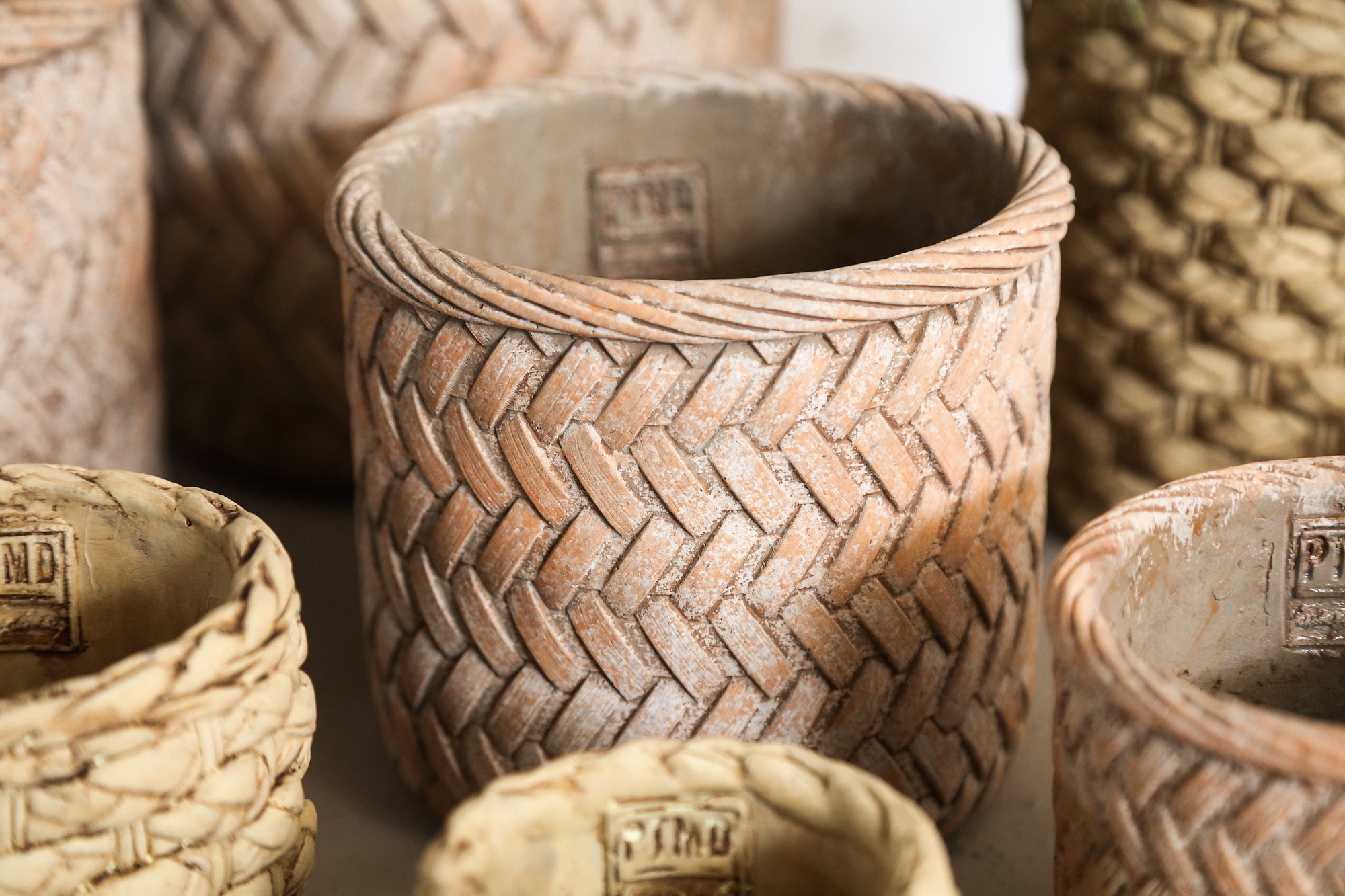 Linae Pot en ciment - Brown