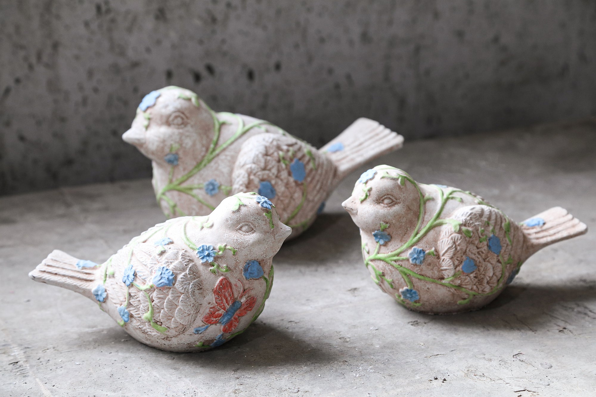 Zanya Cream bird shaped cement statue w flowers S