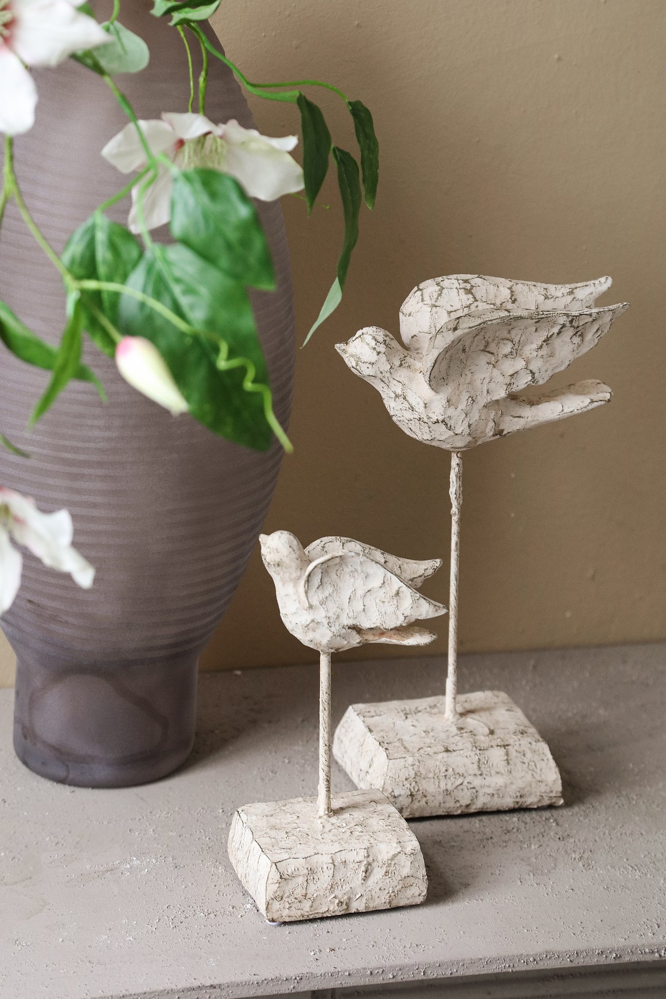 Naura Cream bird shaped cement statue on base S
