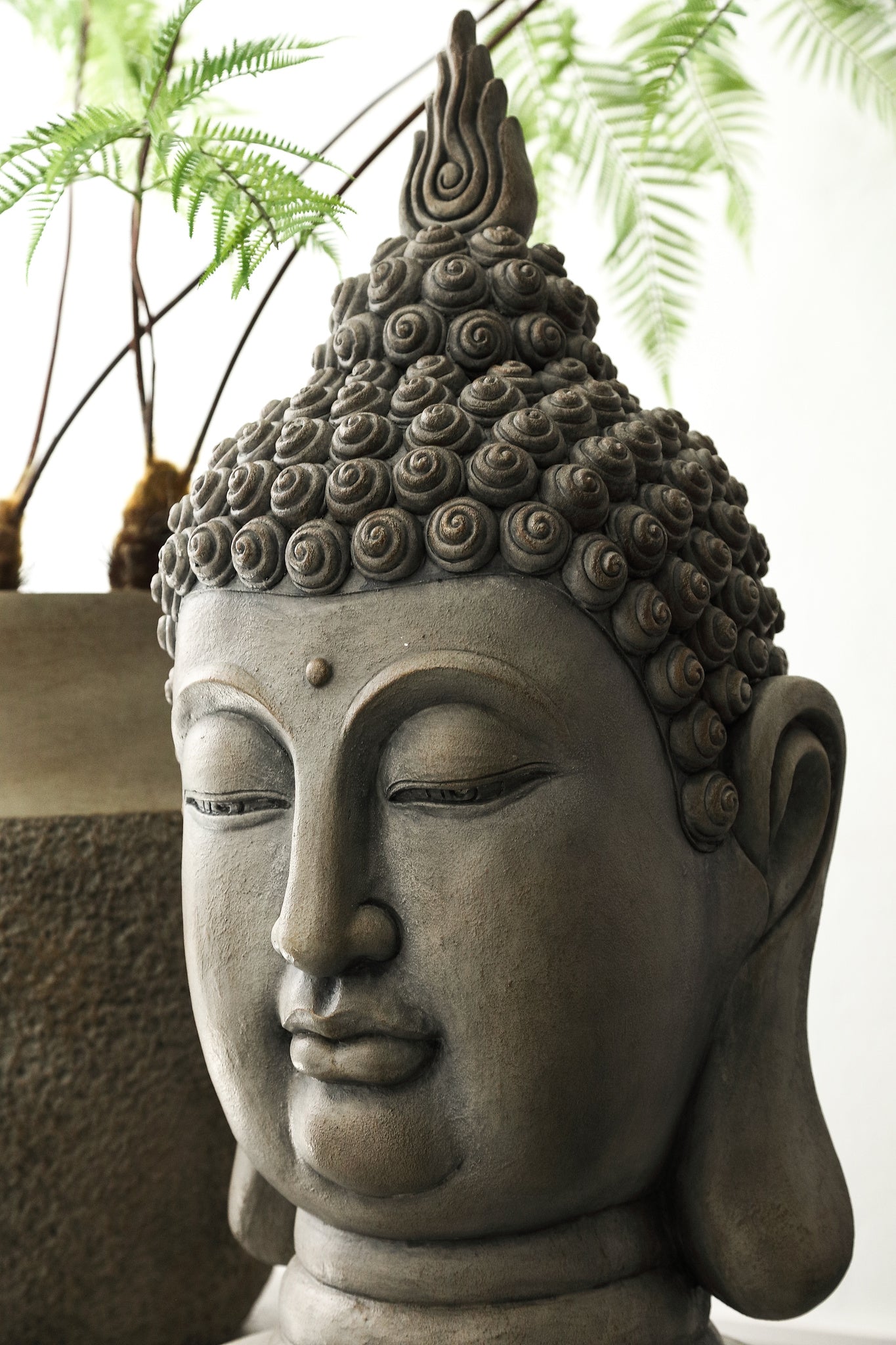 Taneya Taupe fiber cement buddha head statue L