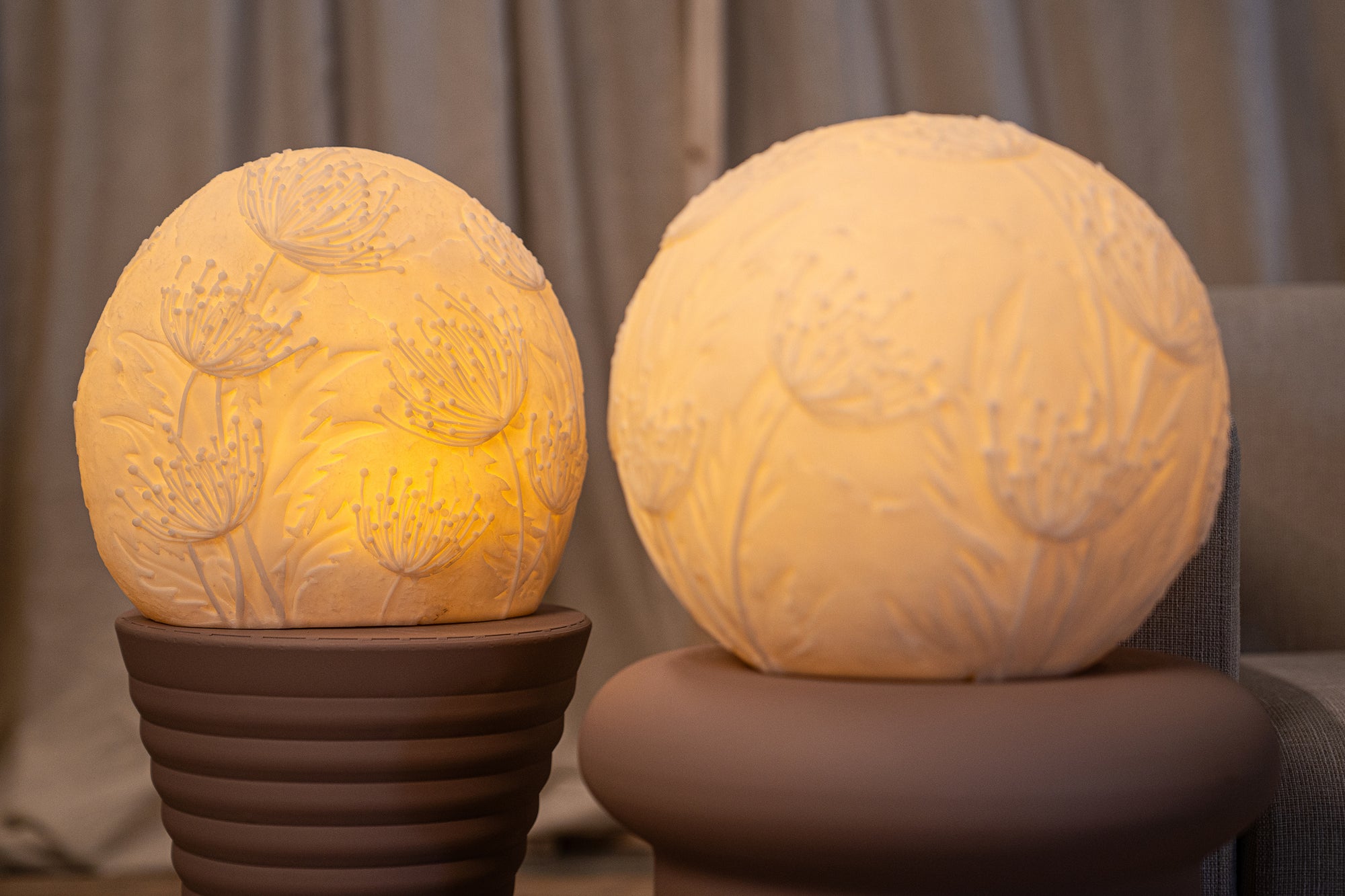 Hennah Lampes LED en résine — Flower Ledlight Rechargeable Rnd - Blanc