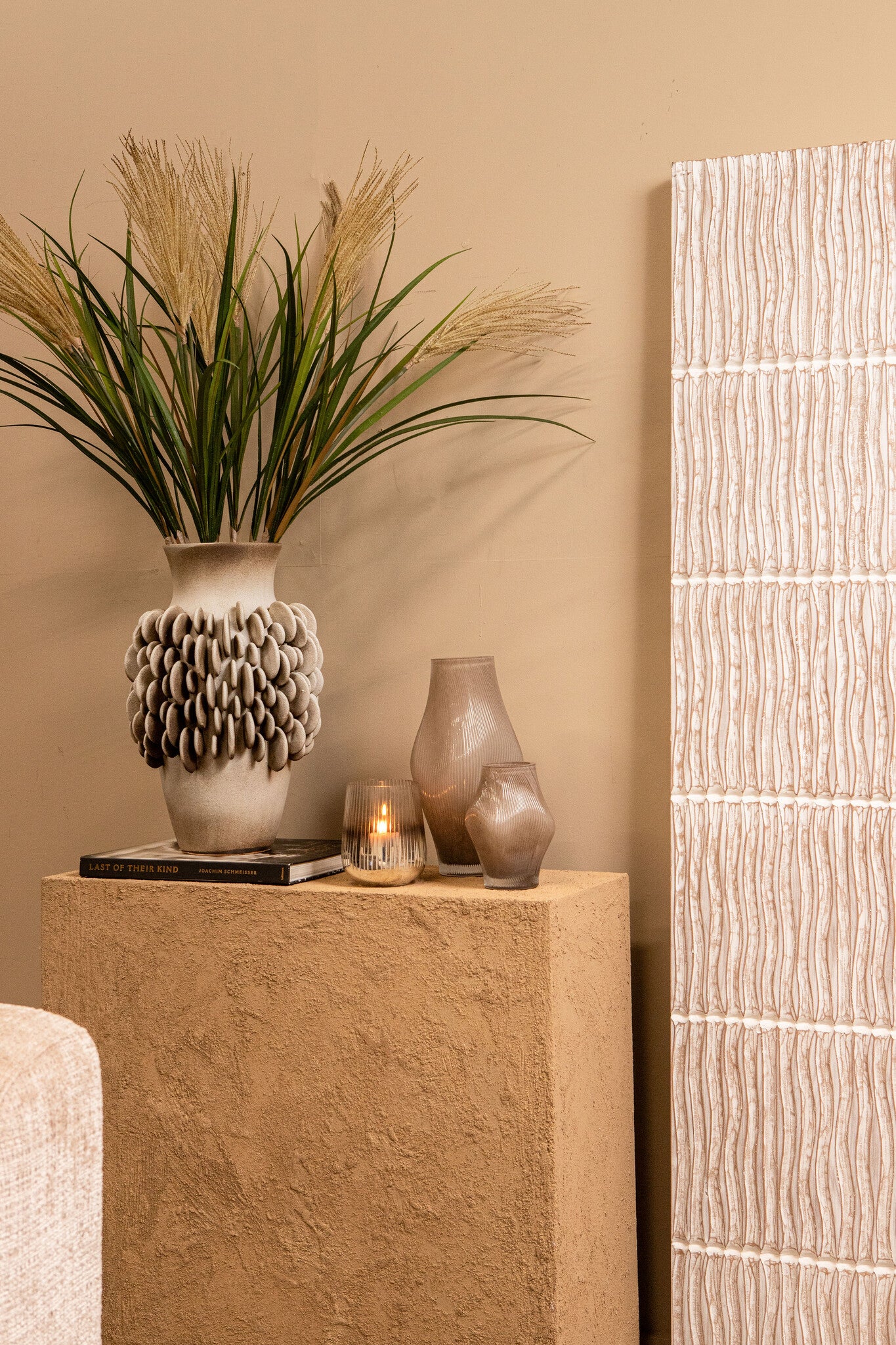 Seline White MDF wavy stripe layer wall panel L