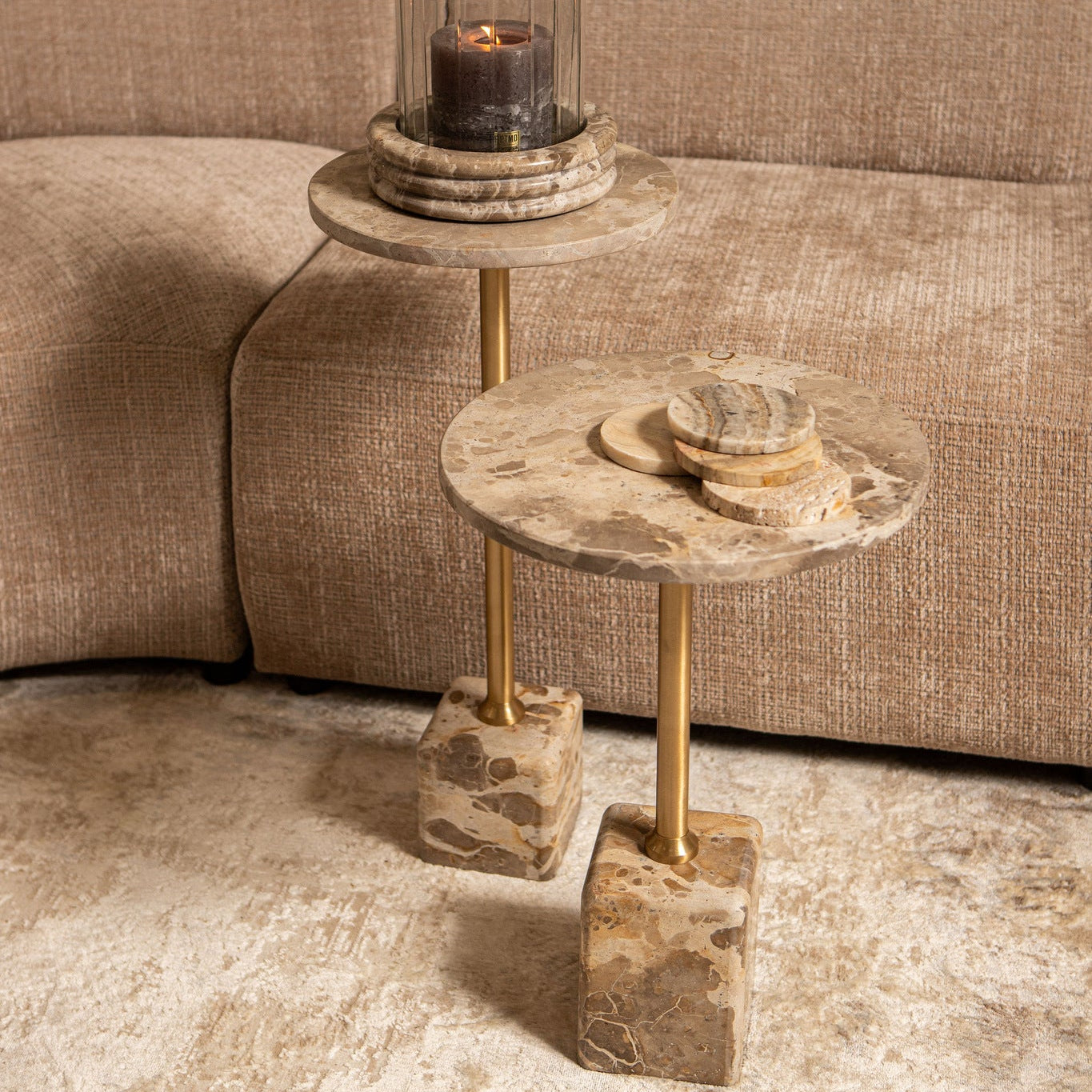 Ebe Beige Marble sidetable with round top high - Photo 4