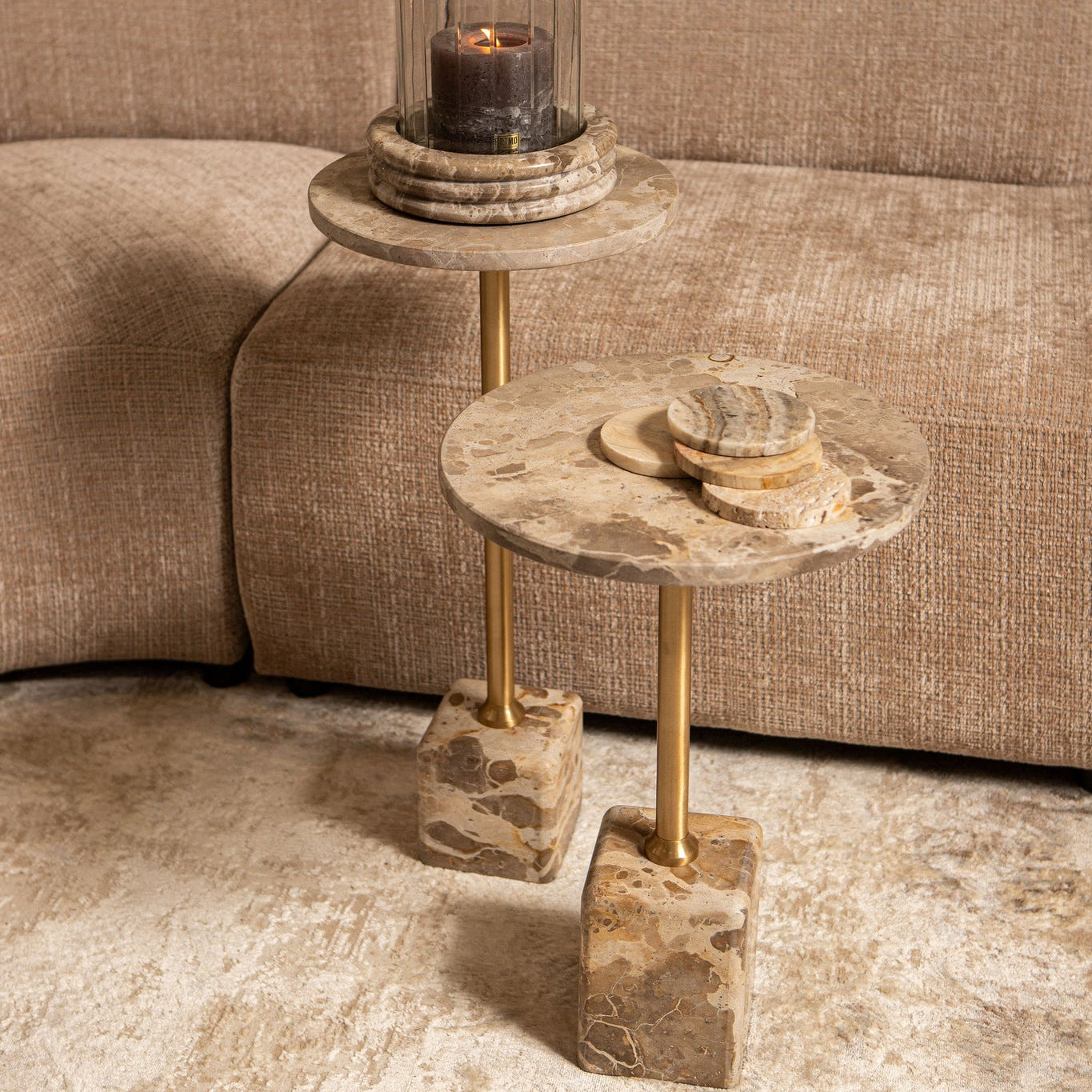 Ebe Beige Marble sidetable with round top low - Photo 4