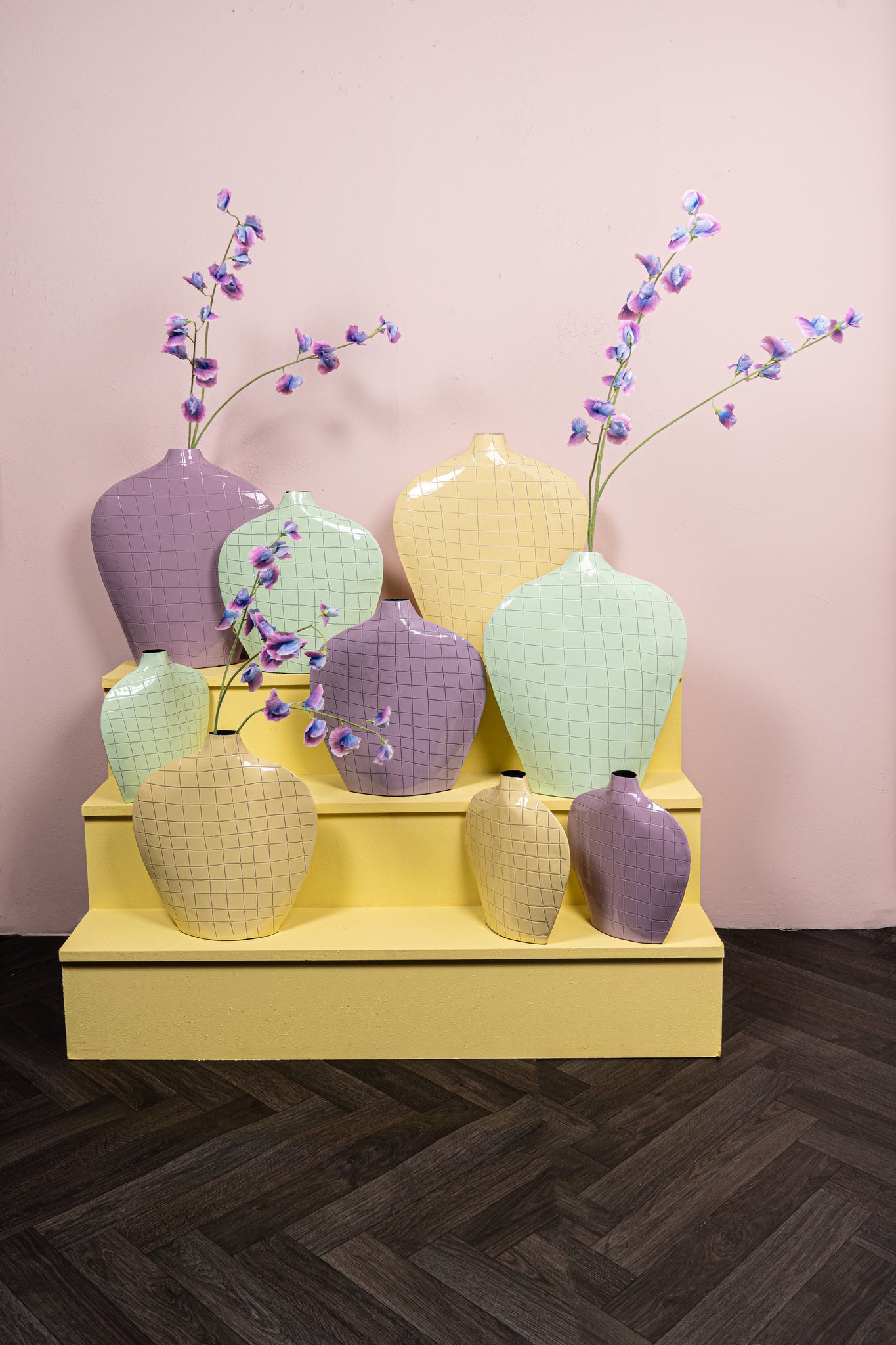 Chelton Vase en métal - Mint Green, Purple, Yellow