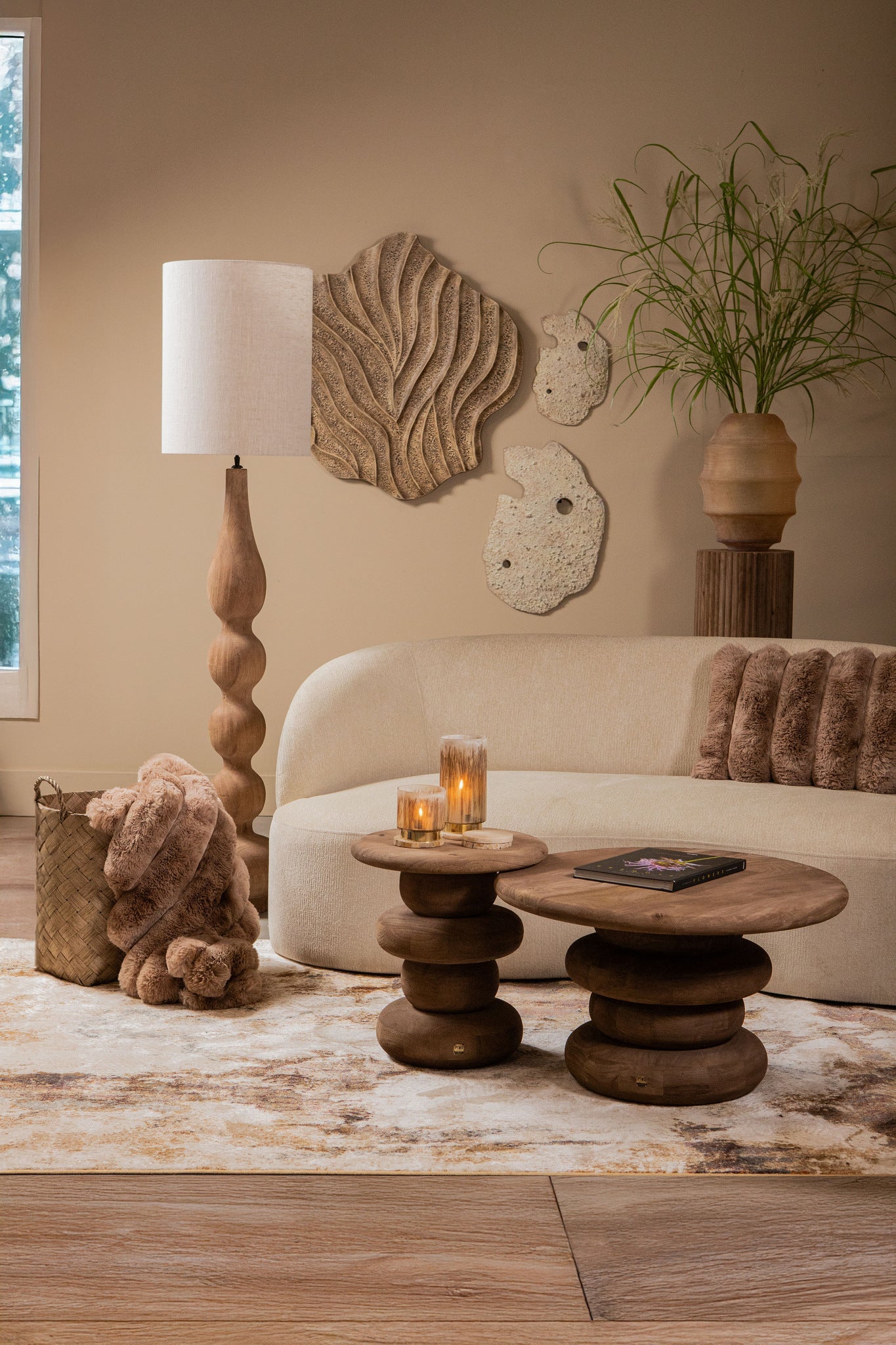 Enrike Beige casted alu rough texture wall panel S