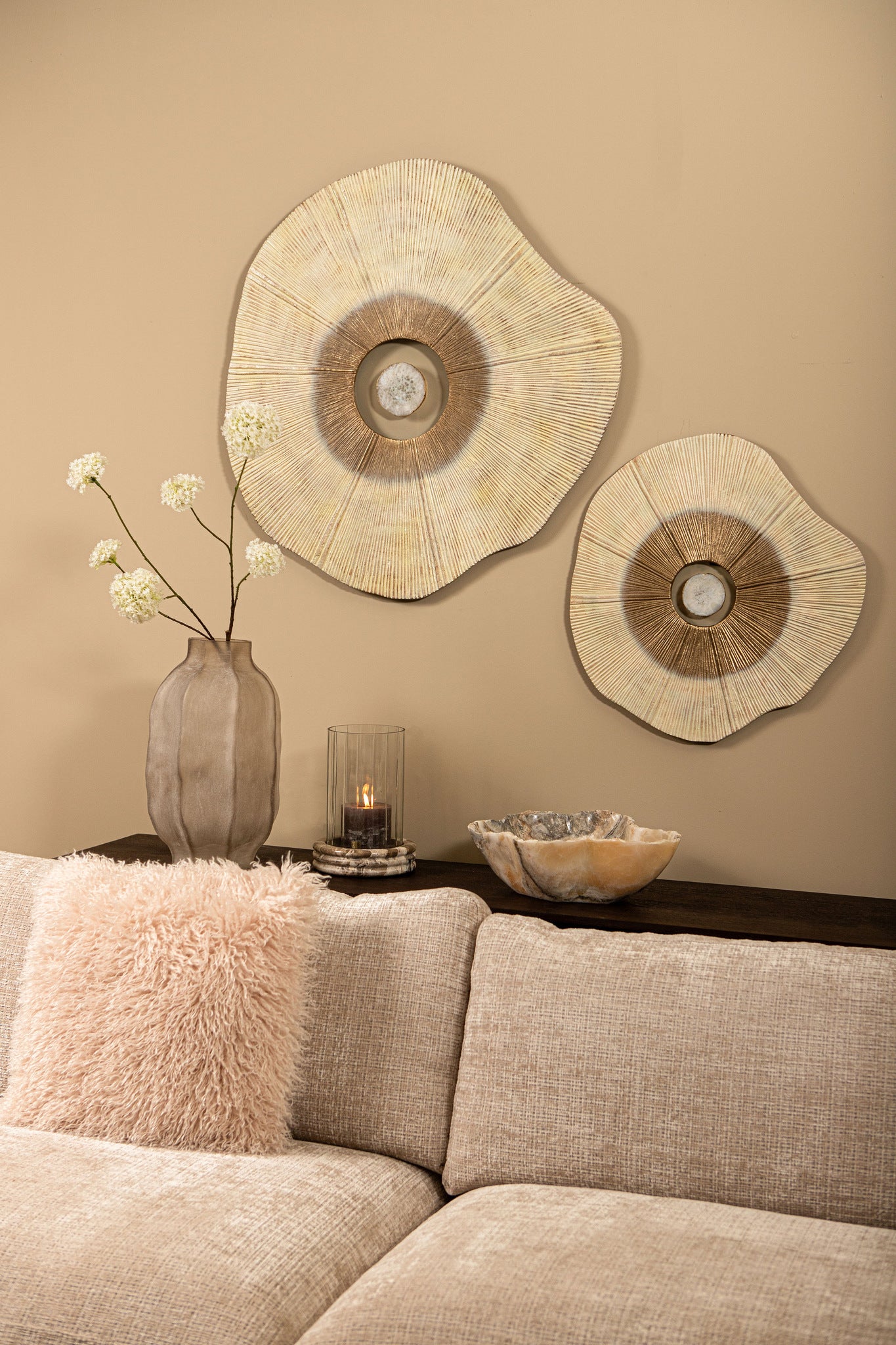 Rella Beige casted alu wall panel center stone S