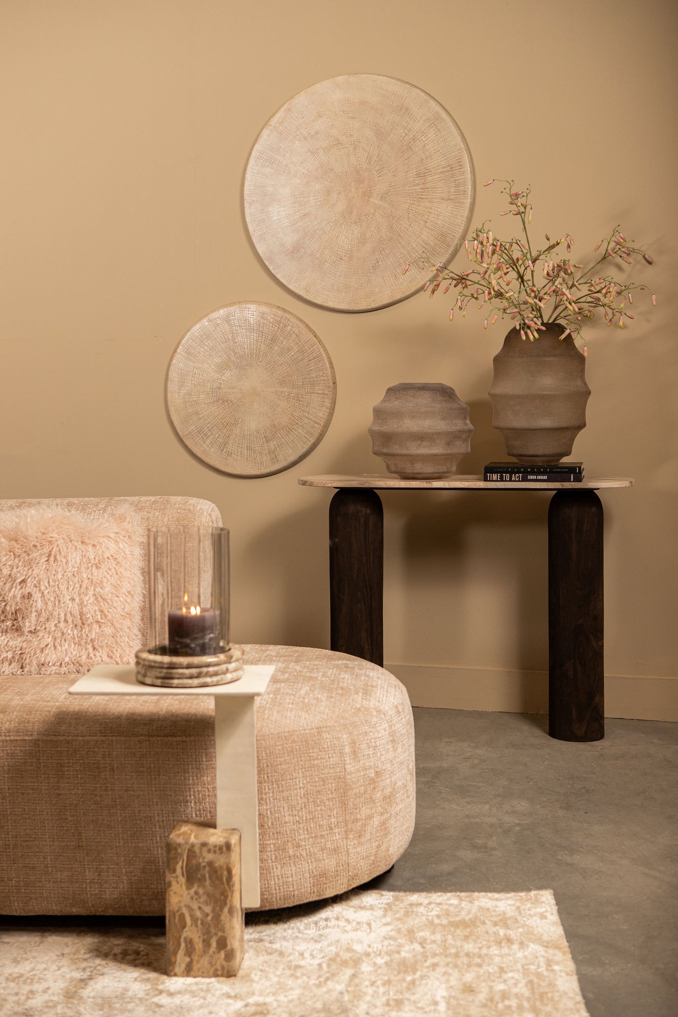 Raizo Beige alu sheet textured wall panel round S