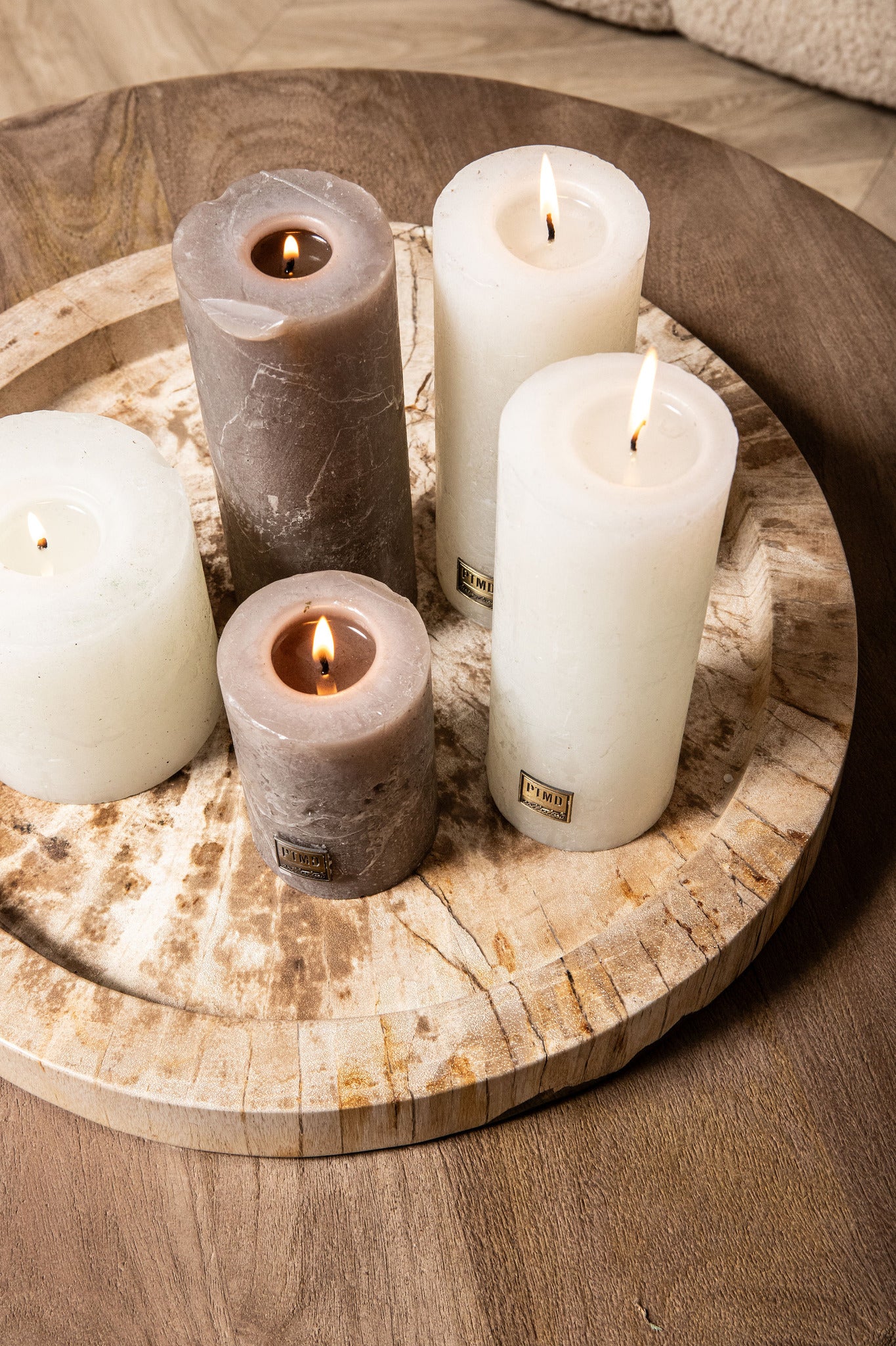 Dice Natural petrified wood round border plate